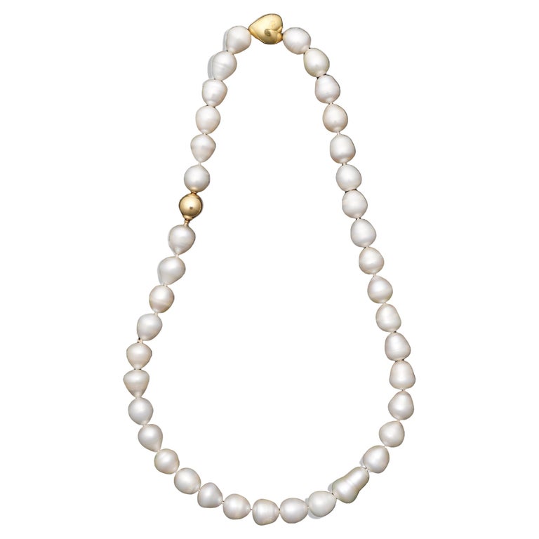 Vintage Cultured South Sea Baroque Pearls Necklace with 18 Karat Gold Beads For Sale at 1stDibs
