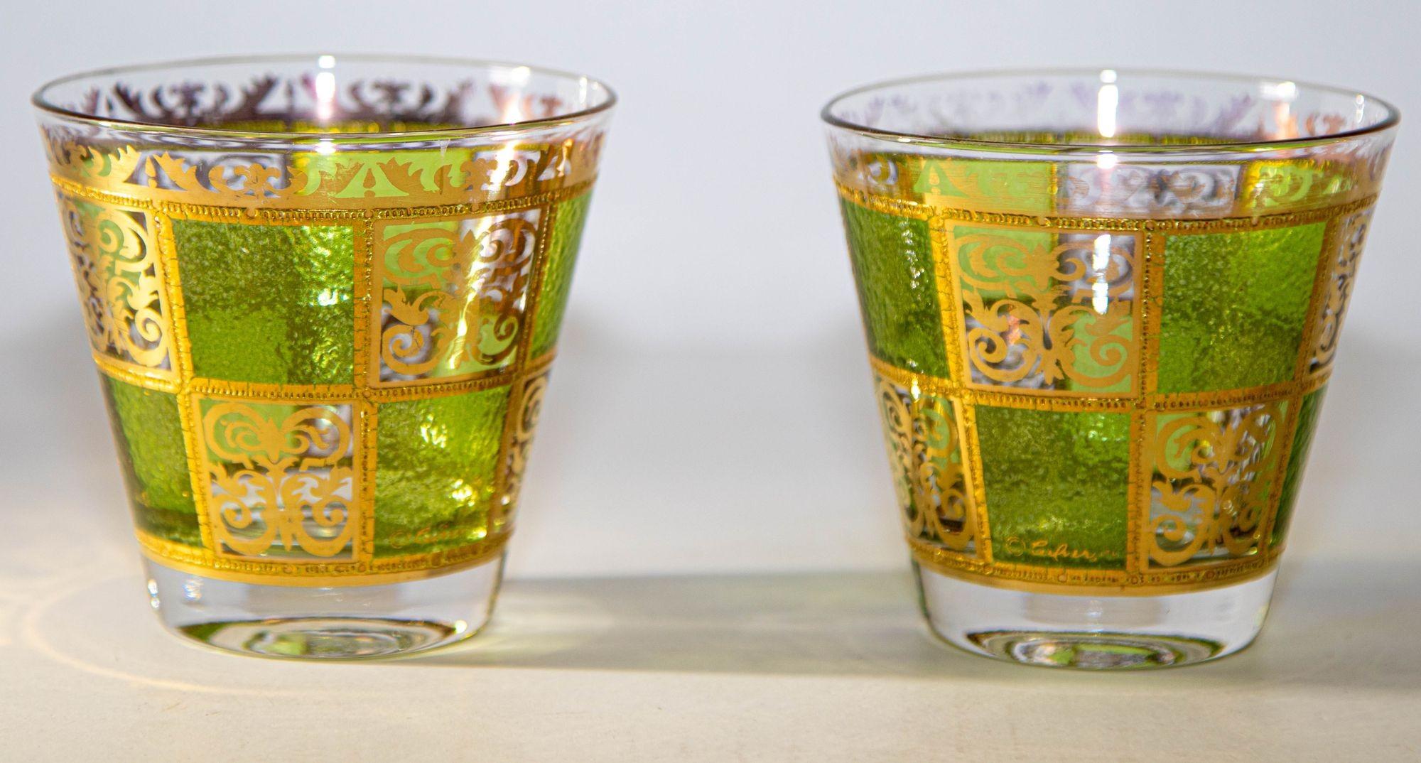Vintage Culver Prado glasses in gold and green design.
Vintage Culver Prado rock green gold barware glasses set of 2.
Vintage 22kt gold gold leaf Prado pattern barware glasses.
1960s Culver Prado whiskey lowball glasses.
These rare glasses