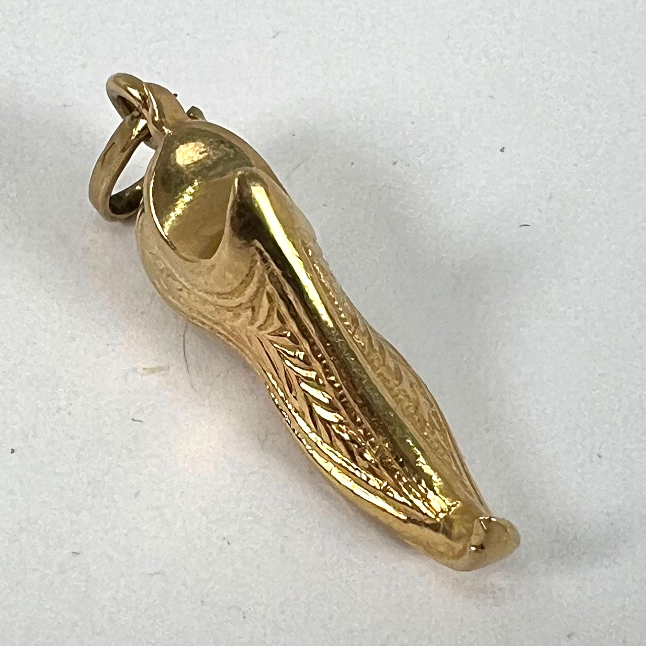 Vintage Curled Toe Shoe 18K Yellow Gold Charm Pendant For Sale 9