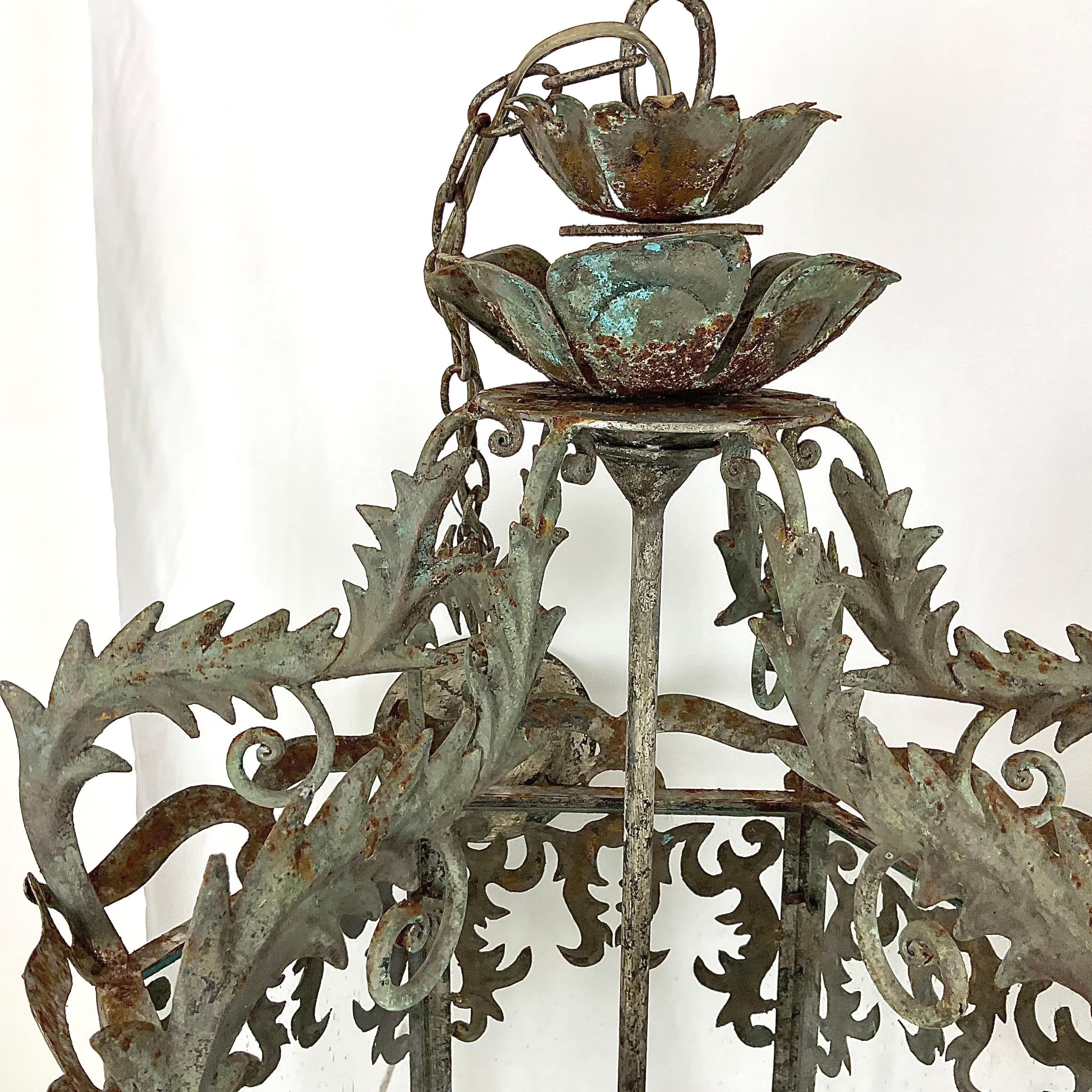 Vintage Curry & Company Large Metal Lanterns In Good Condition For Sale In West Palm Beach, FL