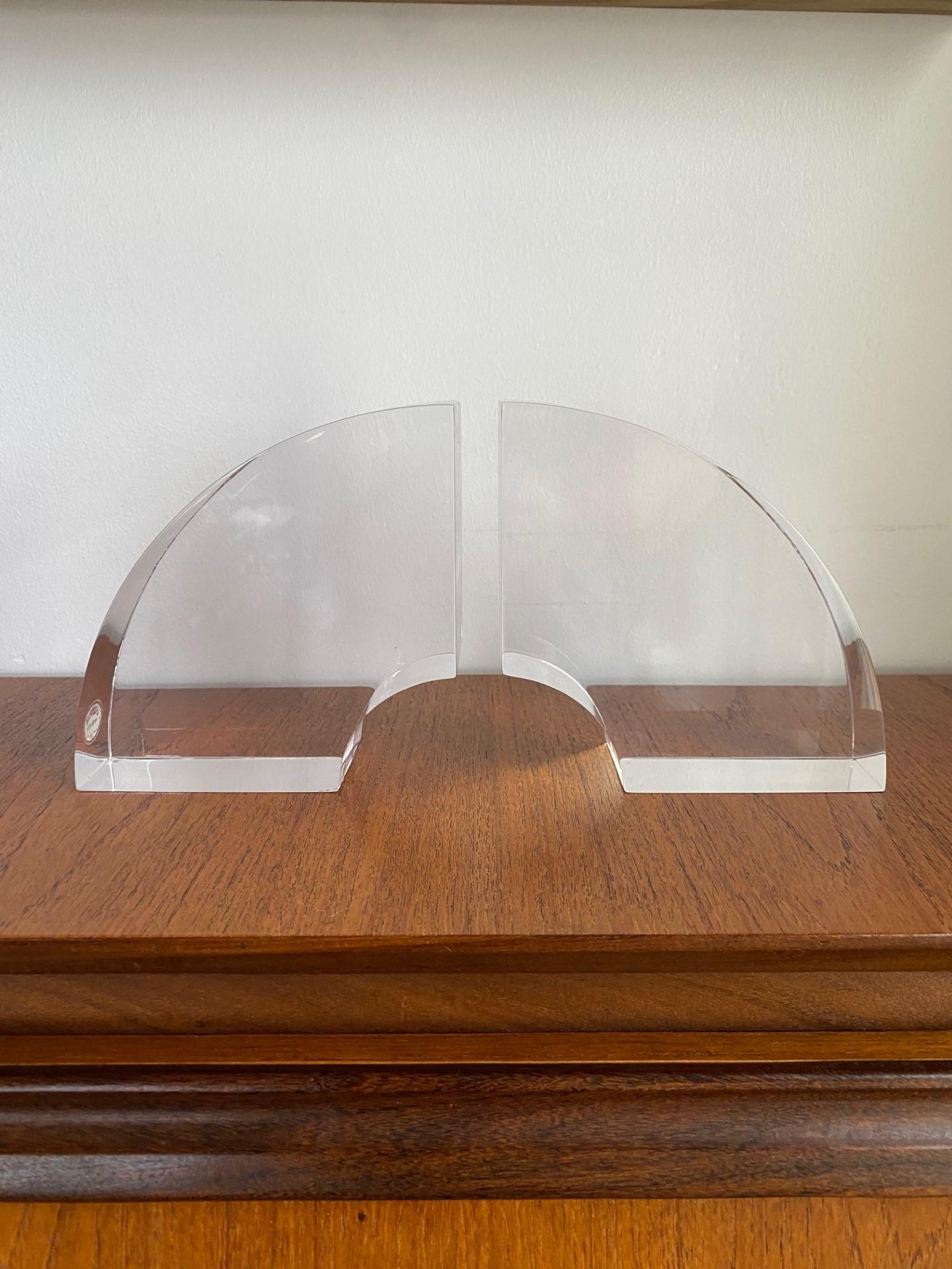 Vintage Curved Astrolite Lucite Bookends by Ritts Co. of Los Angeles For Sale 1