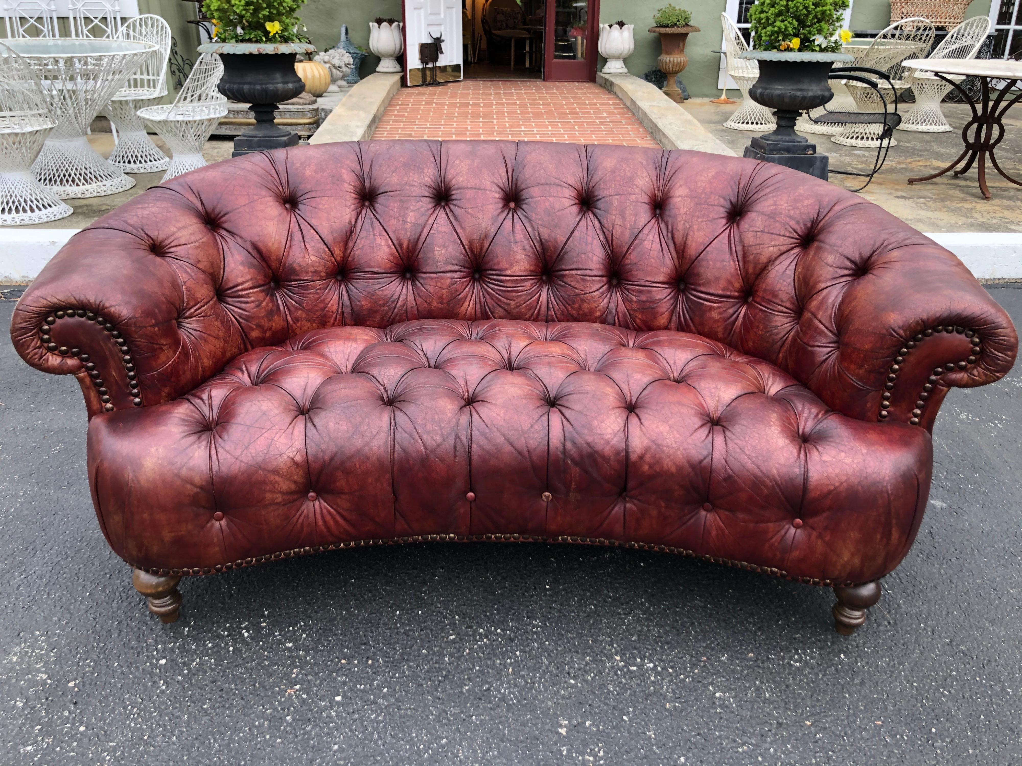 Curved Italian Leather Chesterfield Sofa in Brown 4