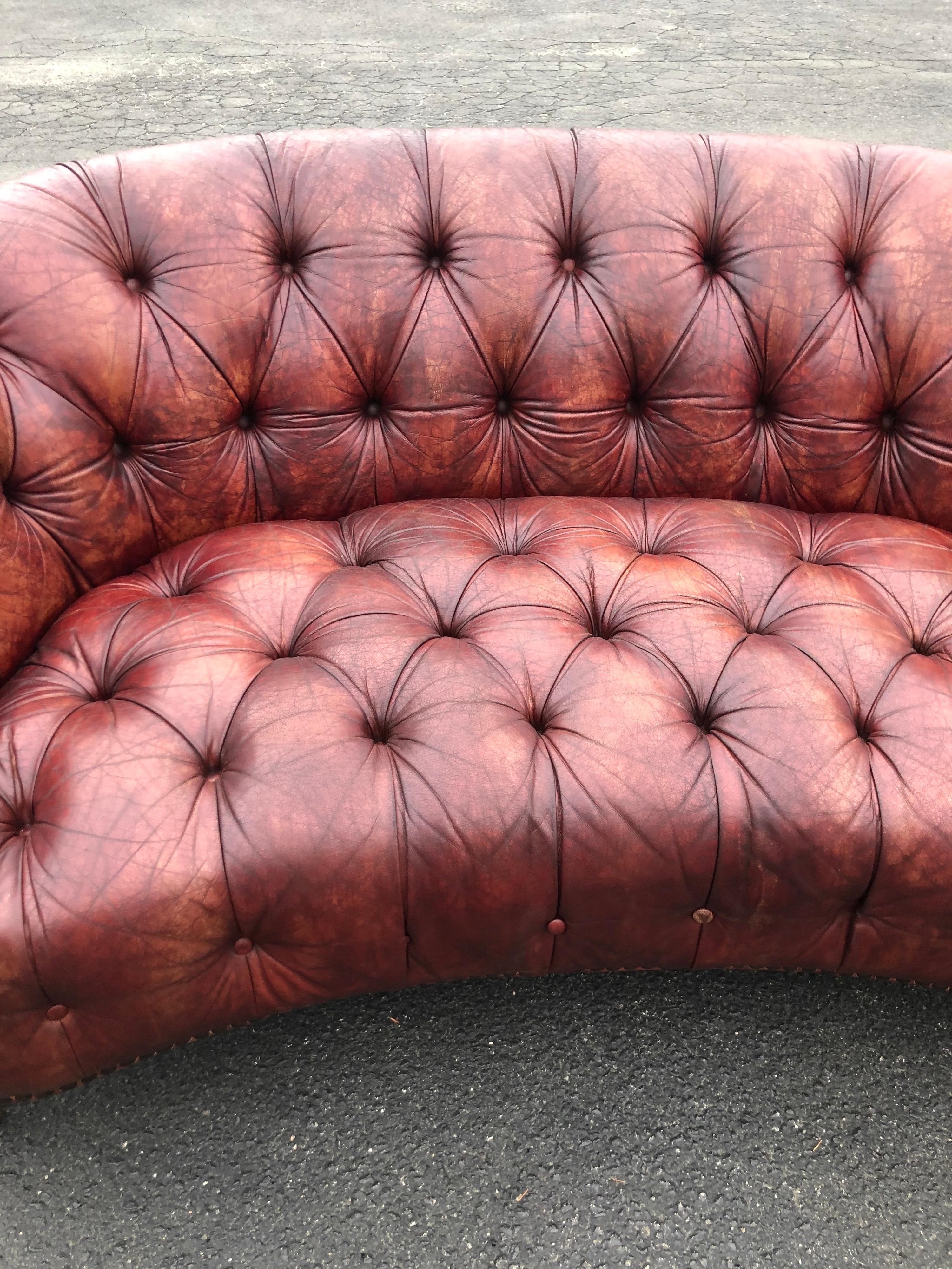 Curved Italian Leather Chesterfield Sofa in Brown 2