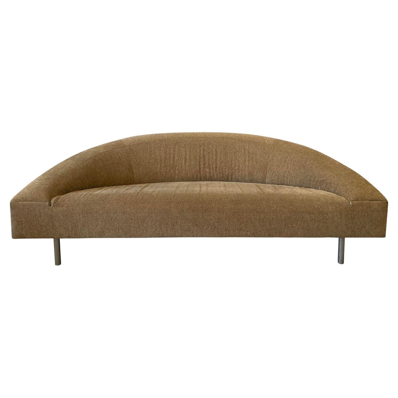 Gebogenes Vintage-Sofa im Angebot