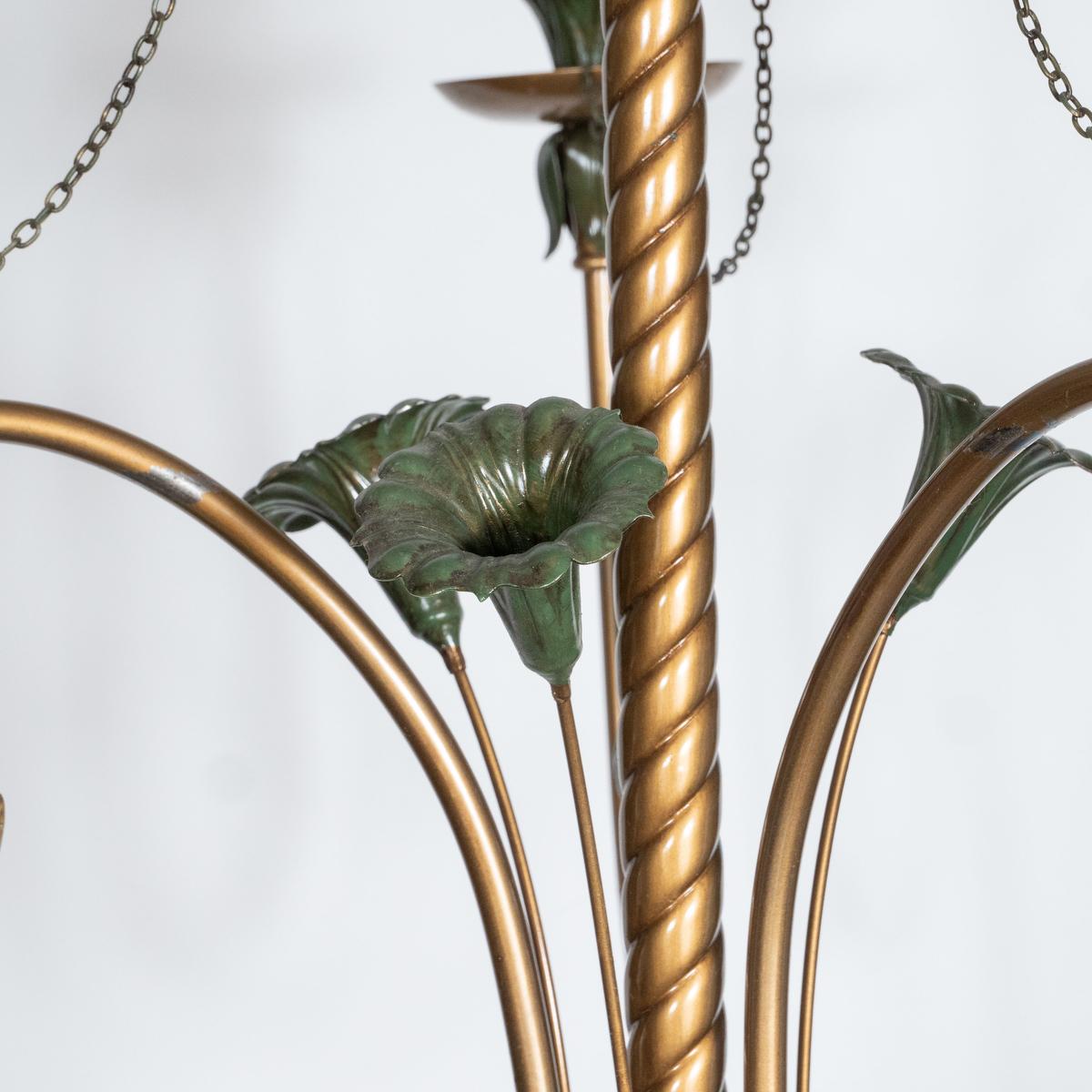 Fine XX secolo Lampadario vintage curvilineo in metallo verniciato in vendita