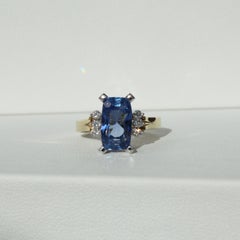 Vintage Cushion Cut Ceylon Blue Sapphire Ring in 18K Gold with Natural Diamonds