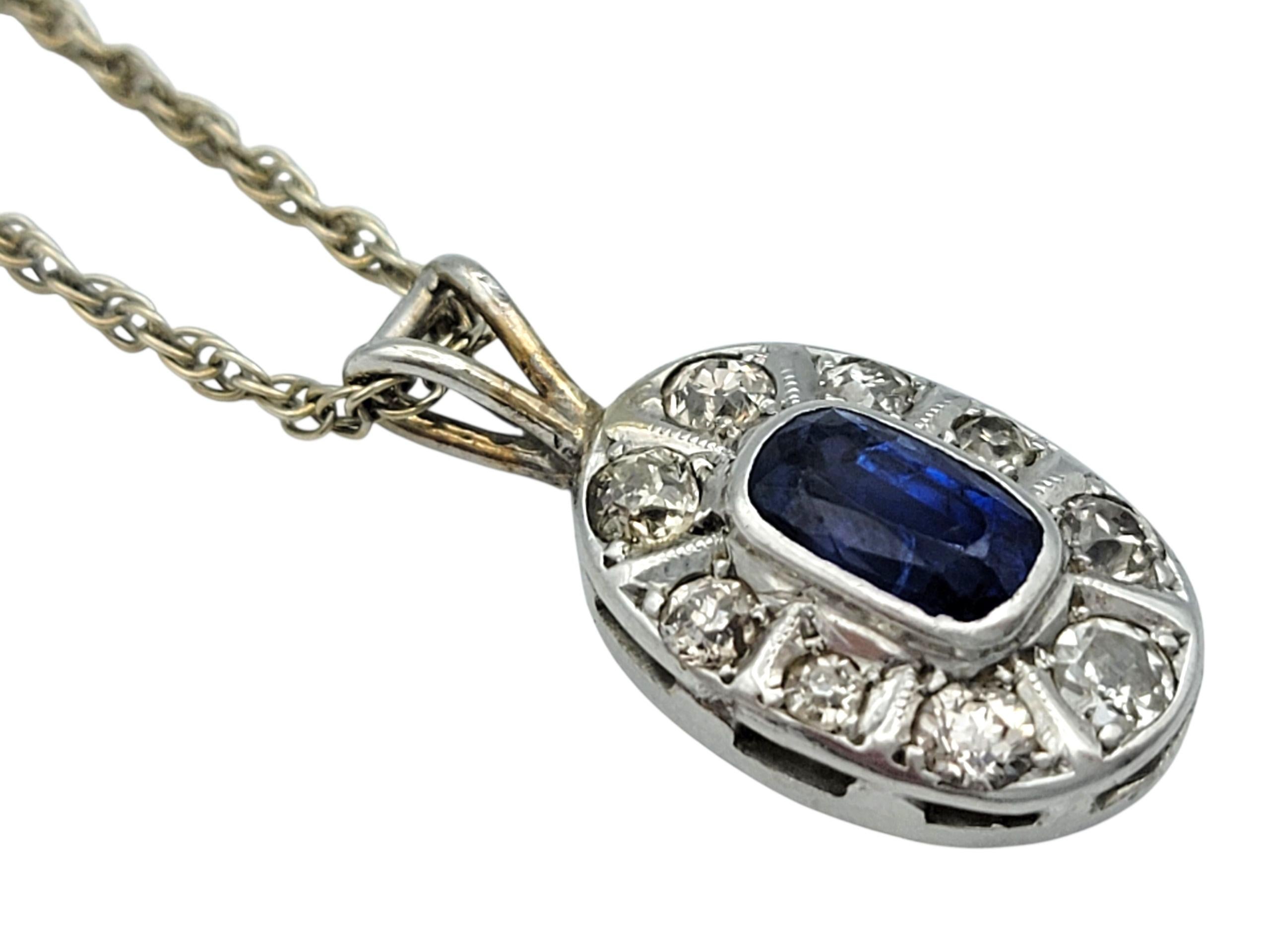 Vintage Cushion Cut Sapphire und Old Mine Diamond Halskette 14 Karat Weißgold (Zeitgenössisch) im Angebot