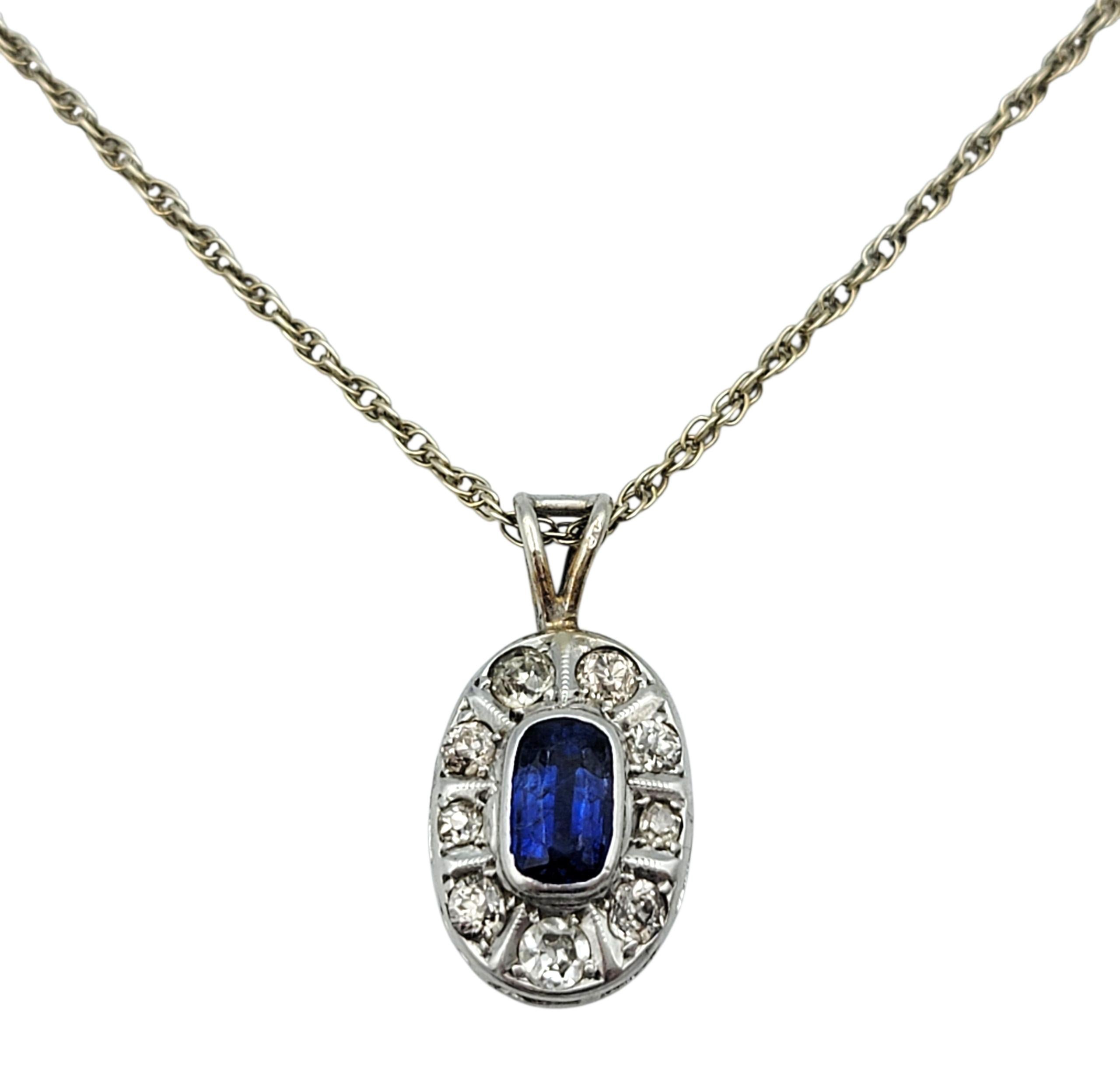 Vintage Cushion Cut Sapphire und Old Mine Diamond Halskette 14 Karat Weißgold (Kissenschliff) im Angebot