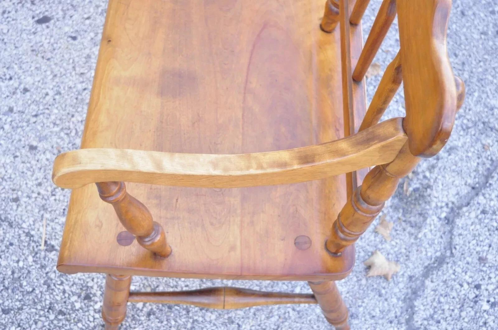 Vintage Cushman Maple Wood Carved Eagle Back Colonial Settee Deacons Bench For Sale 2