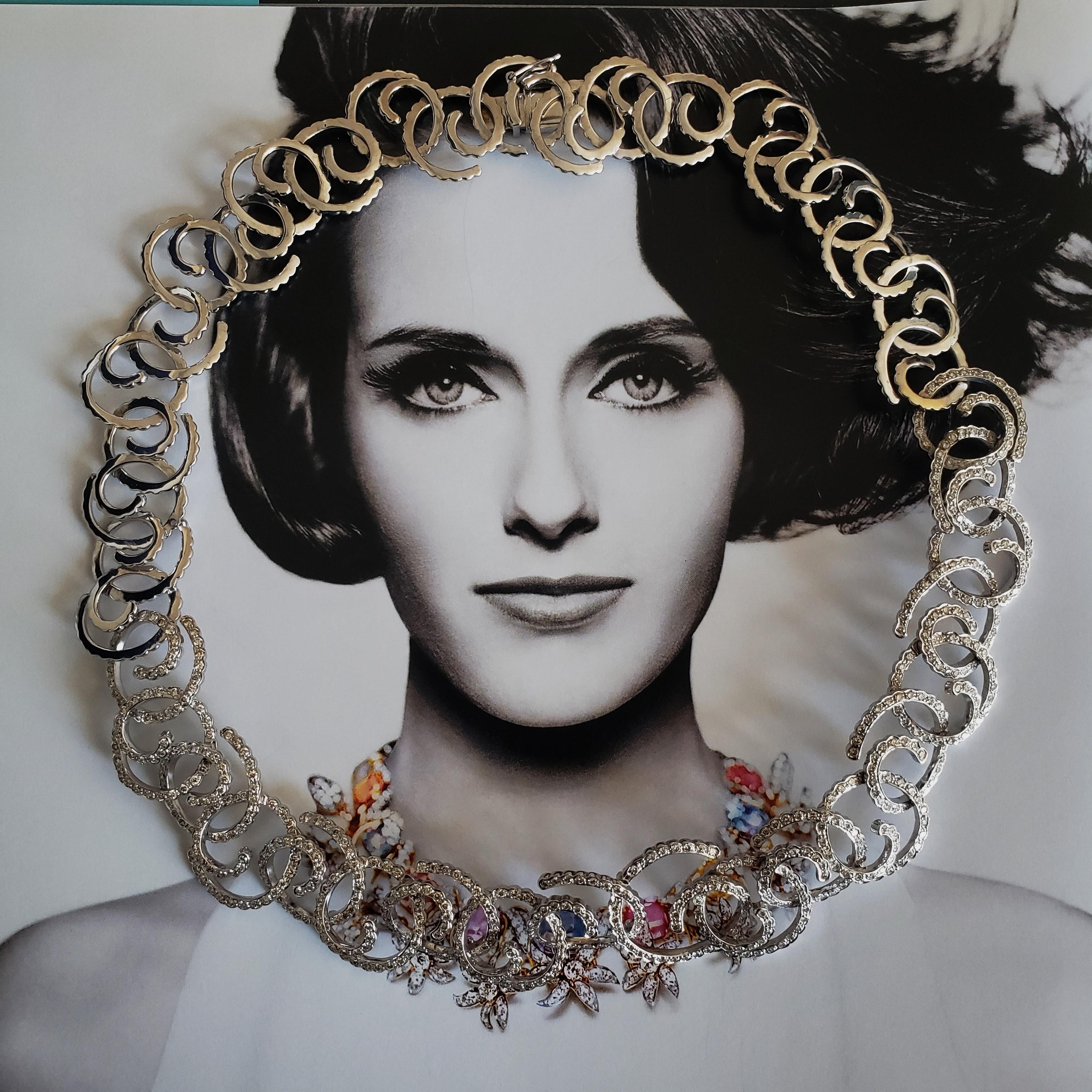 Collier vintage personnalisé en or blanc 18K 530 plus diamants Vague de l'océan en vente 7