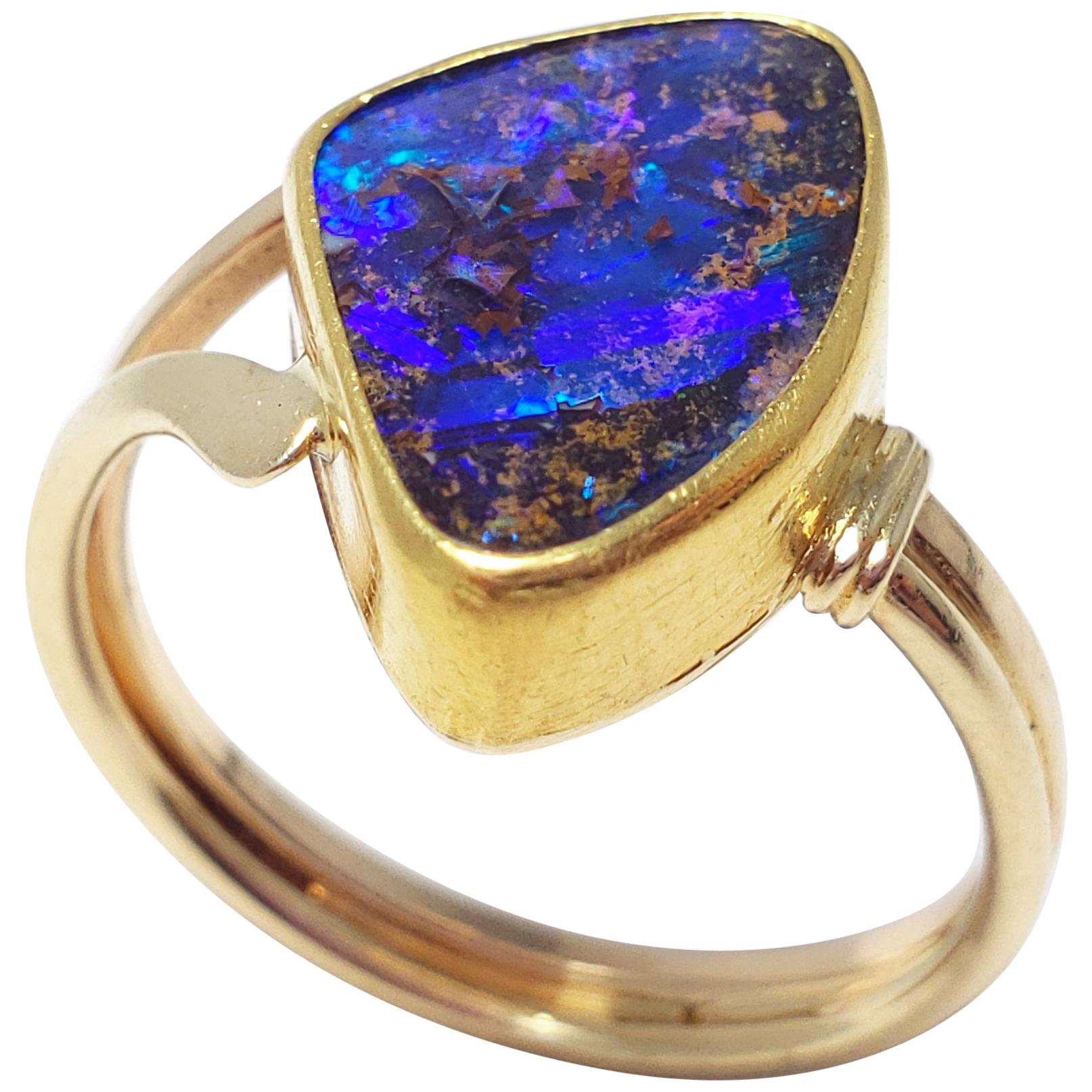 Vintage Custom 2 Carat Boulder Opal on 22K and 14K Gold Cocktail Fashion Ring For Sale