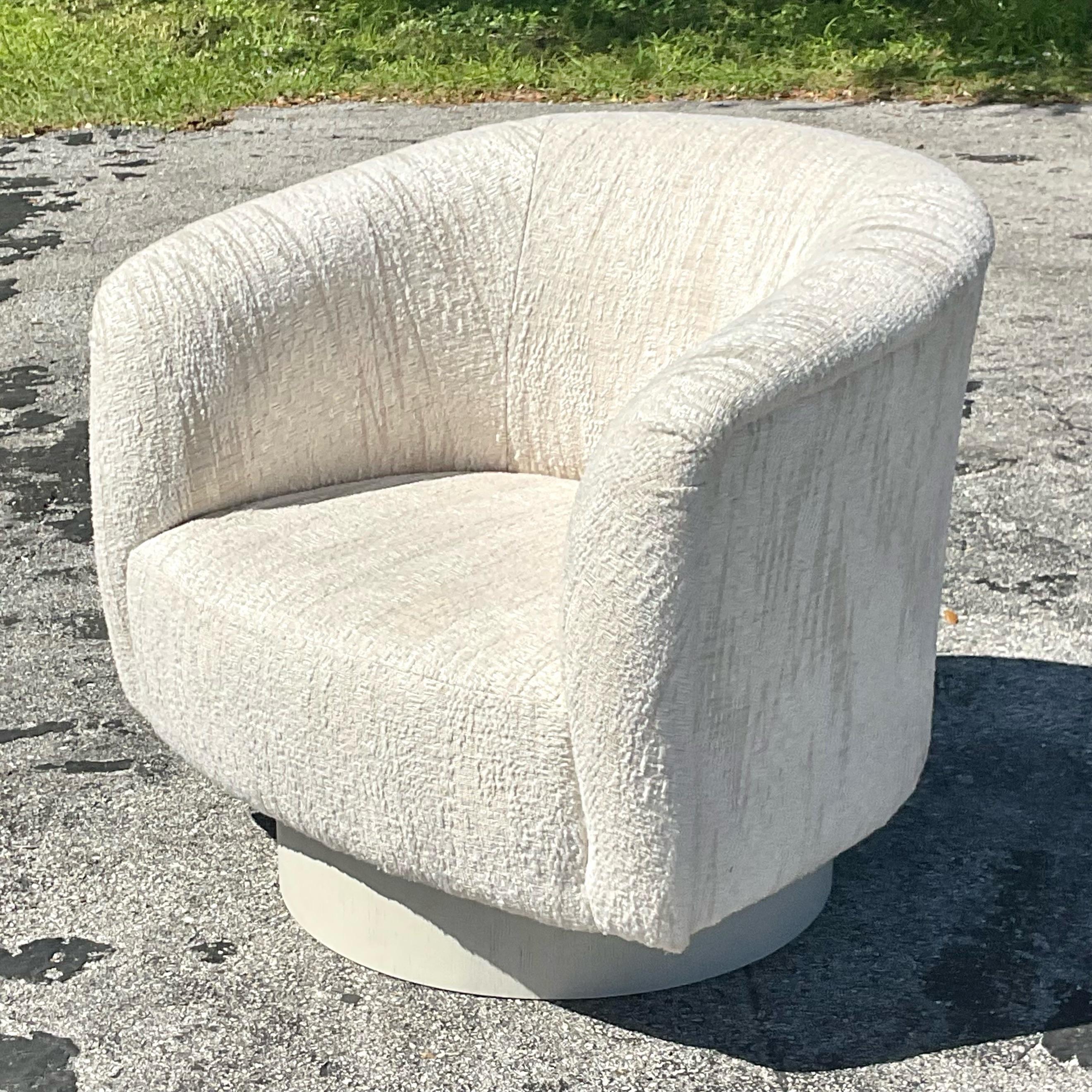 Bouclé Vintage Custom Barrel Swivel Chair