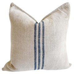 Coussin Grainsack européen vintage fait sur mesure avec insert de plumes de duvet