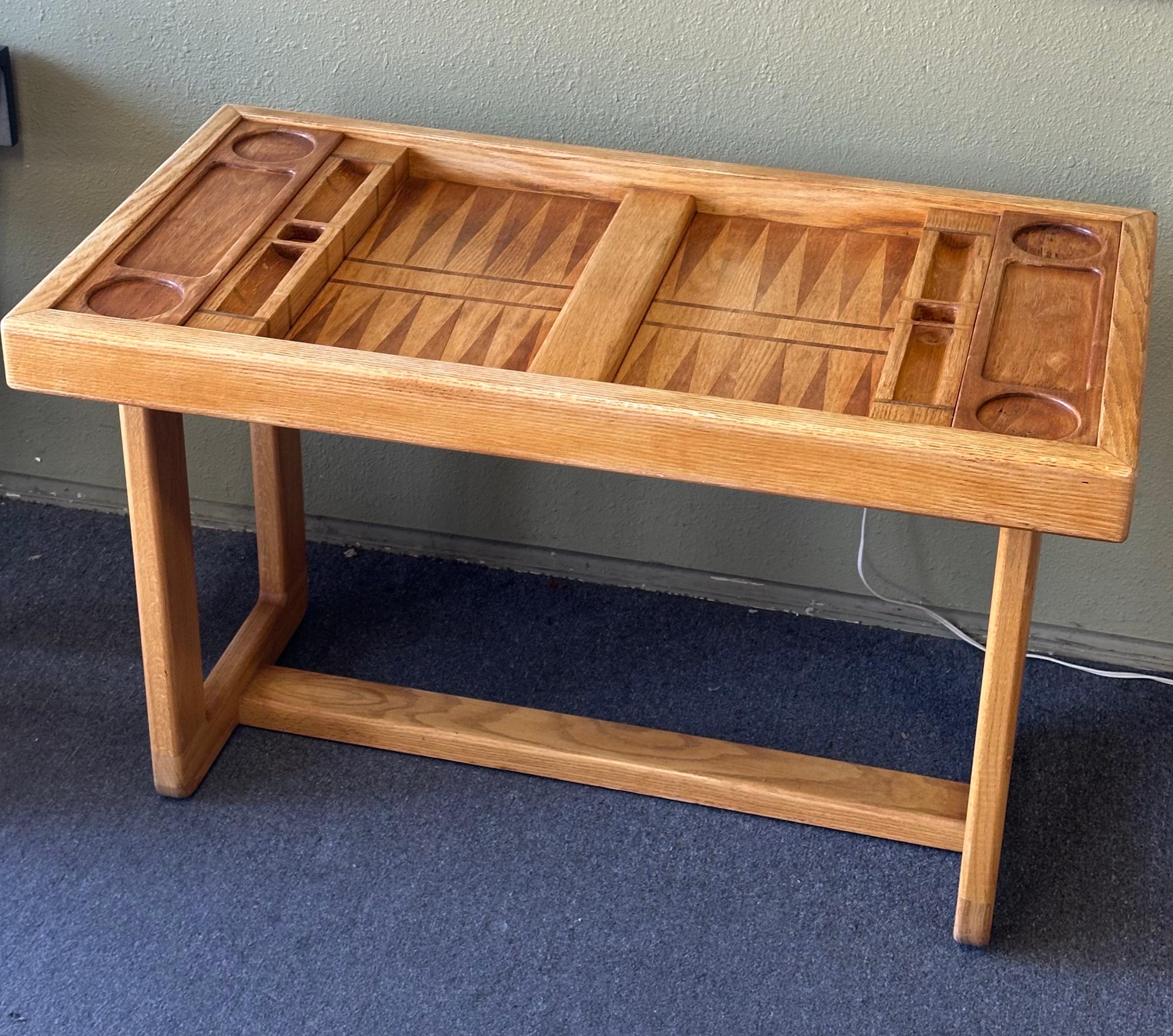 Vintage Custom Made Oak Backgammon Table with Bakelite Checkers 6