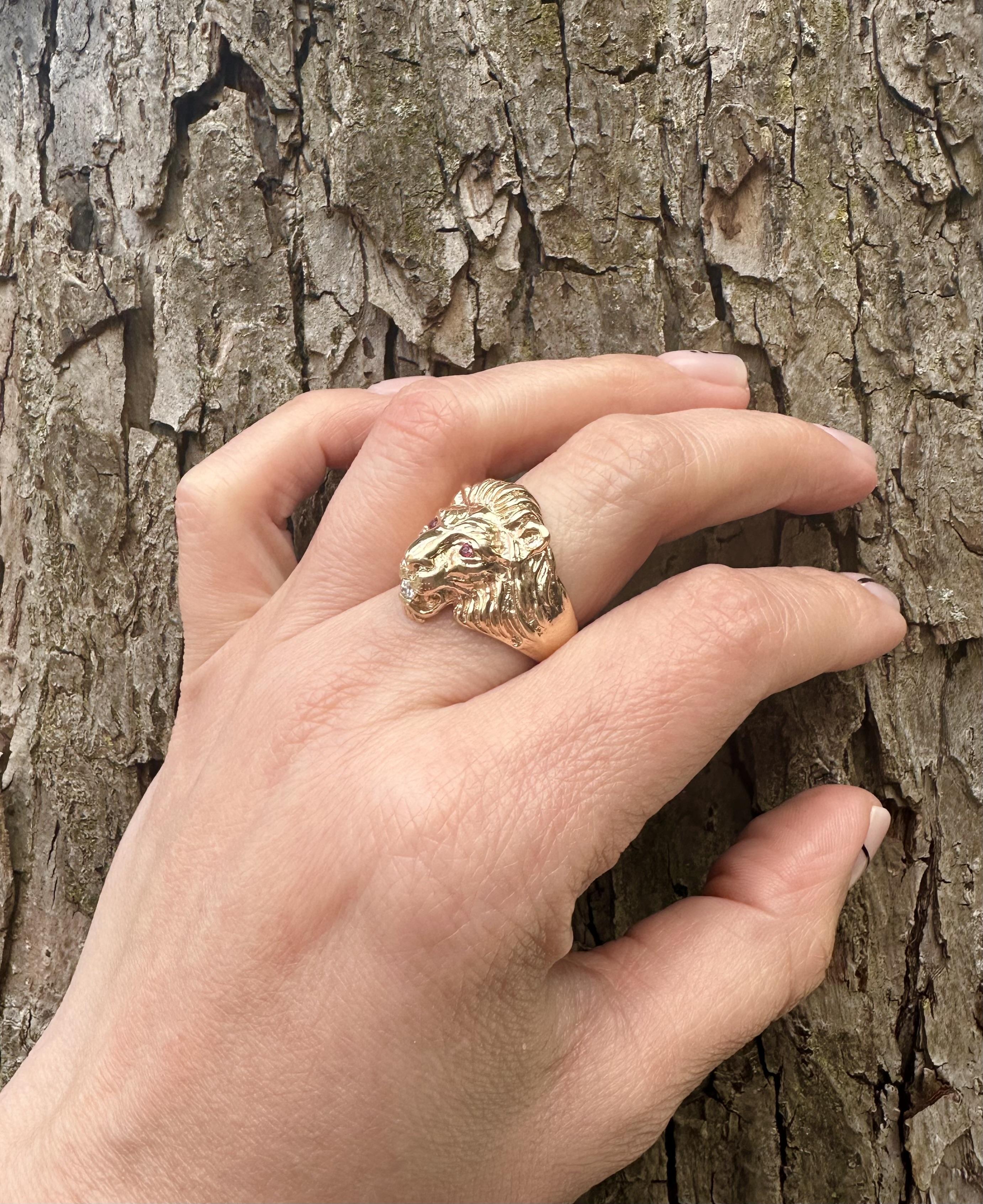 Vintage Custom Men's Solid Yellow Gold Ruby Diamond Detailed Lion Head Ring For Sale 2
