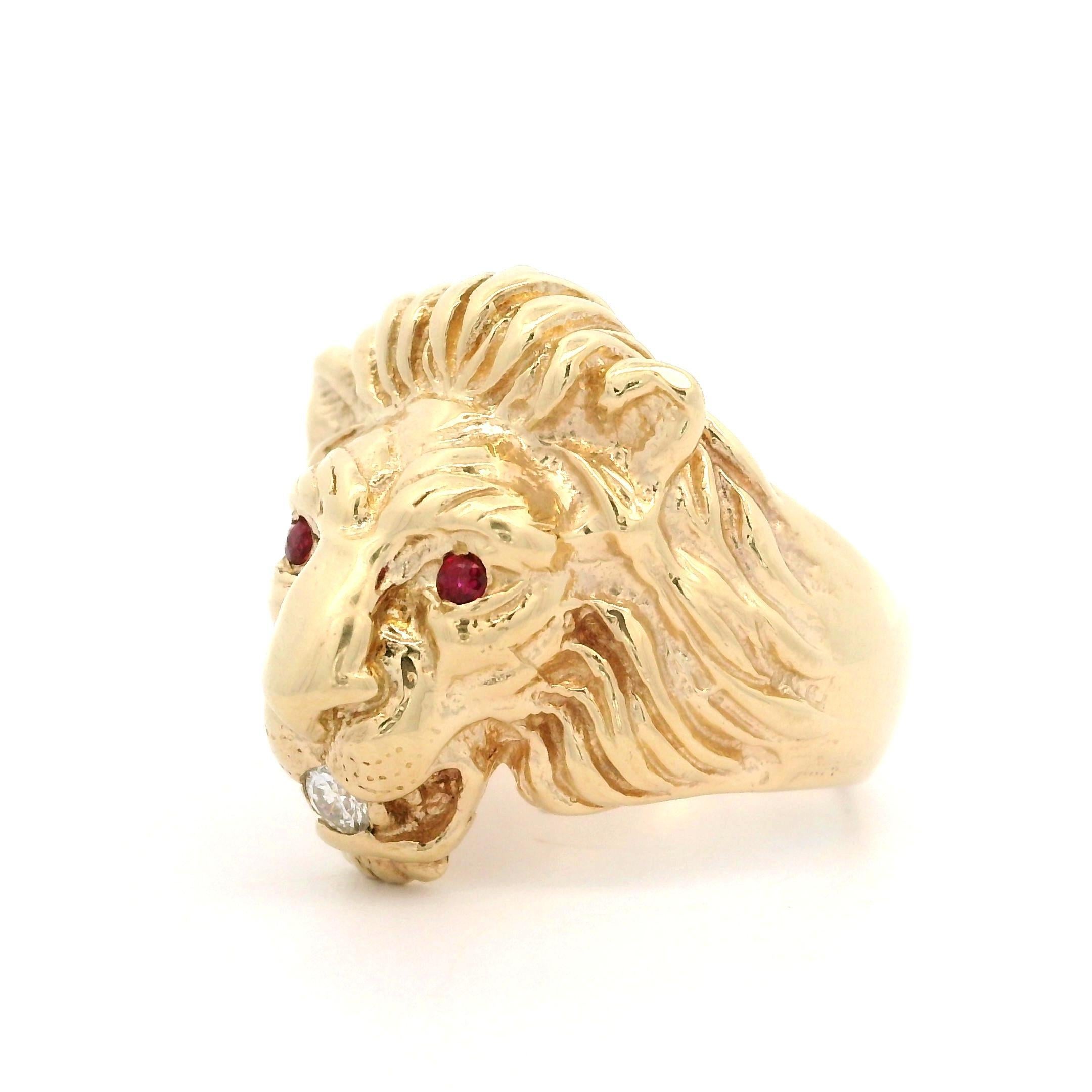 Vintage Custom Men's Solid Yellow Gold Ruby Diamond Detailed Lion Head Ring For Sale 5