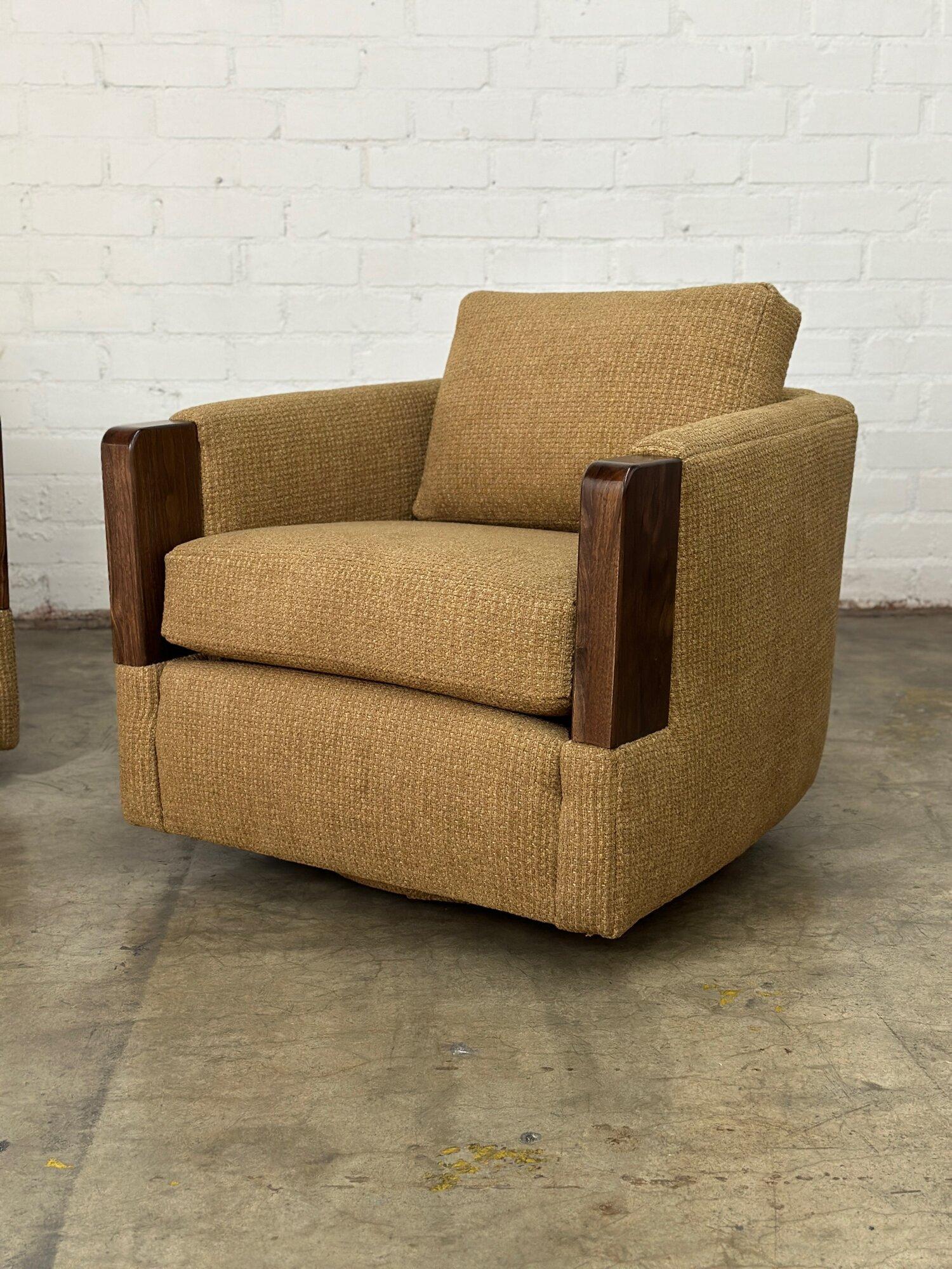 Vintage custom swivel chairs -pair In Good Condition For Sale In Los Angeles, CA