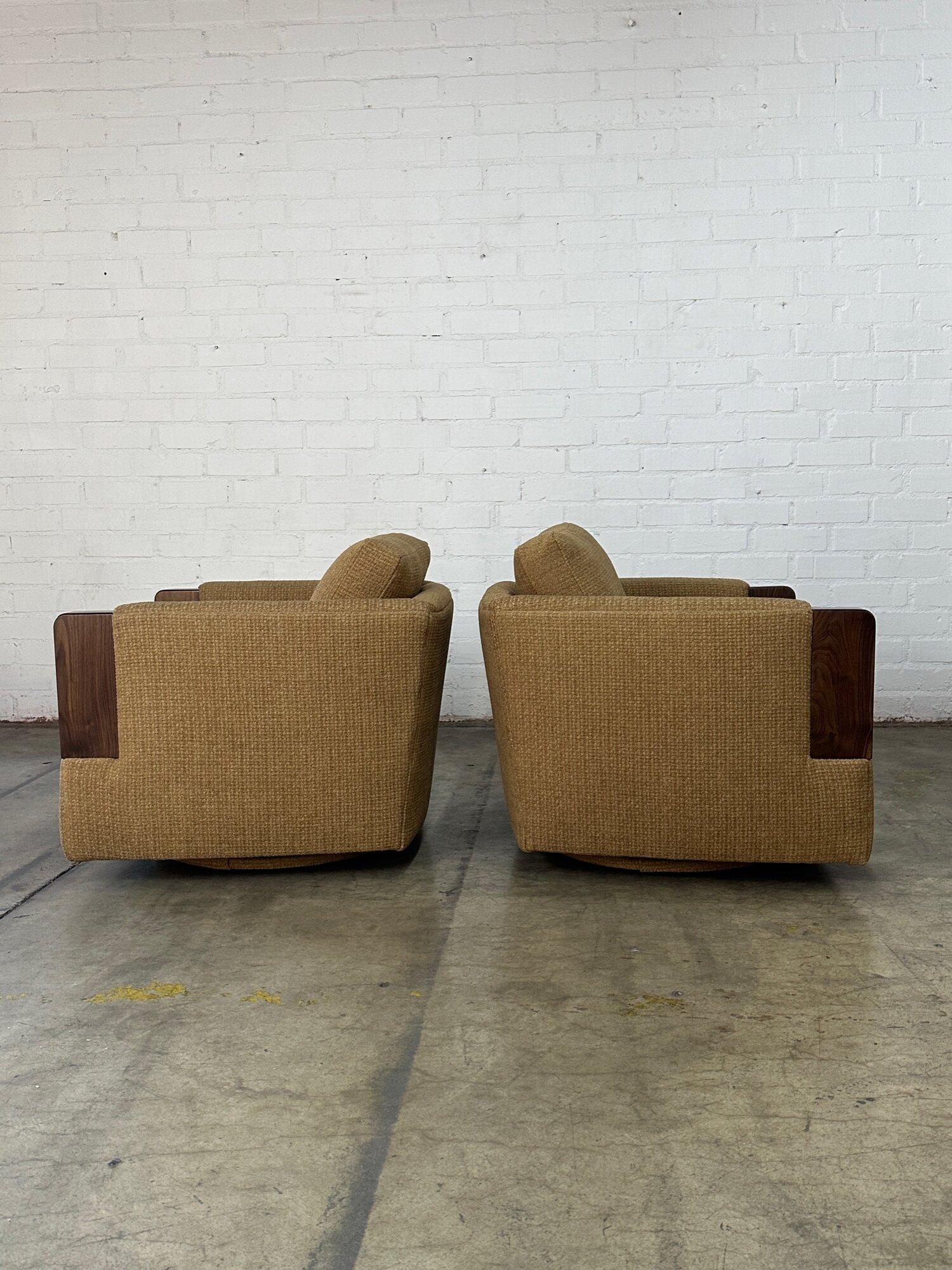 Vintage custom swivel chairs -pair For Sale 2