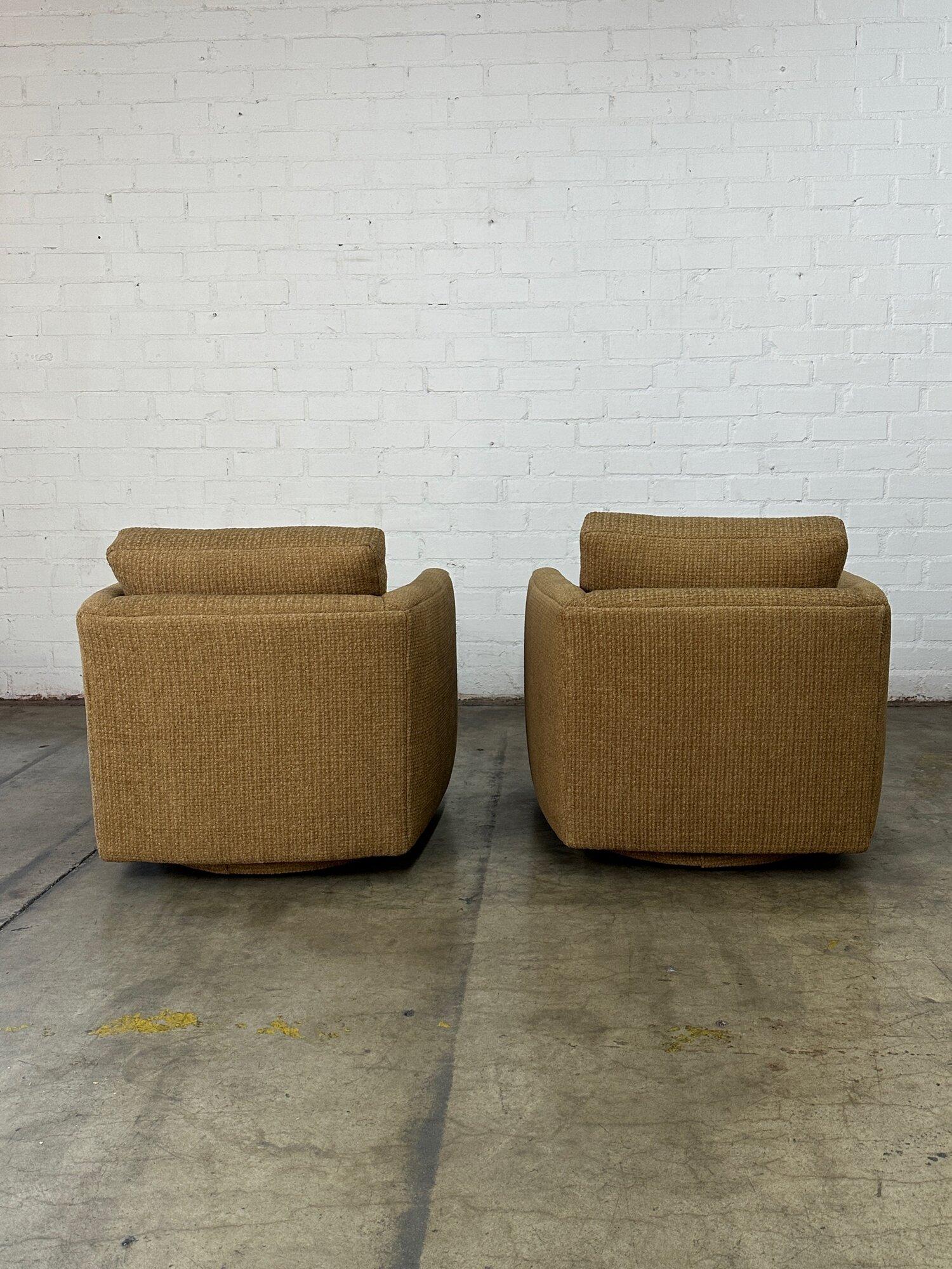 Vintage custom swivel chairs -pair For Sale 3
