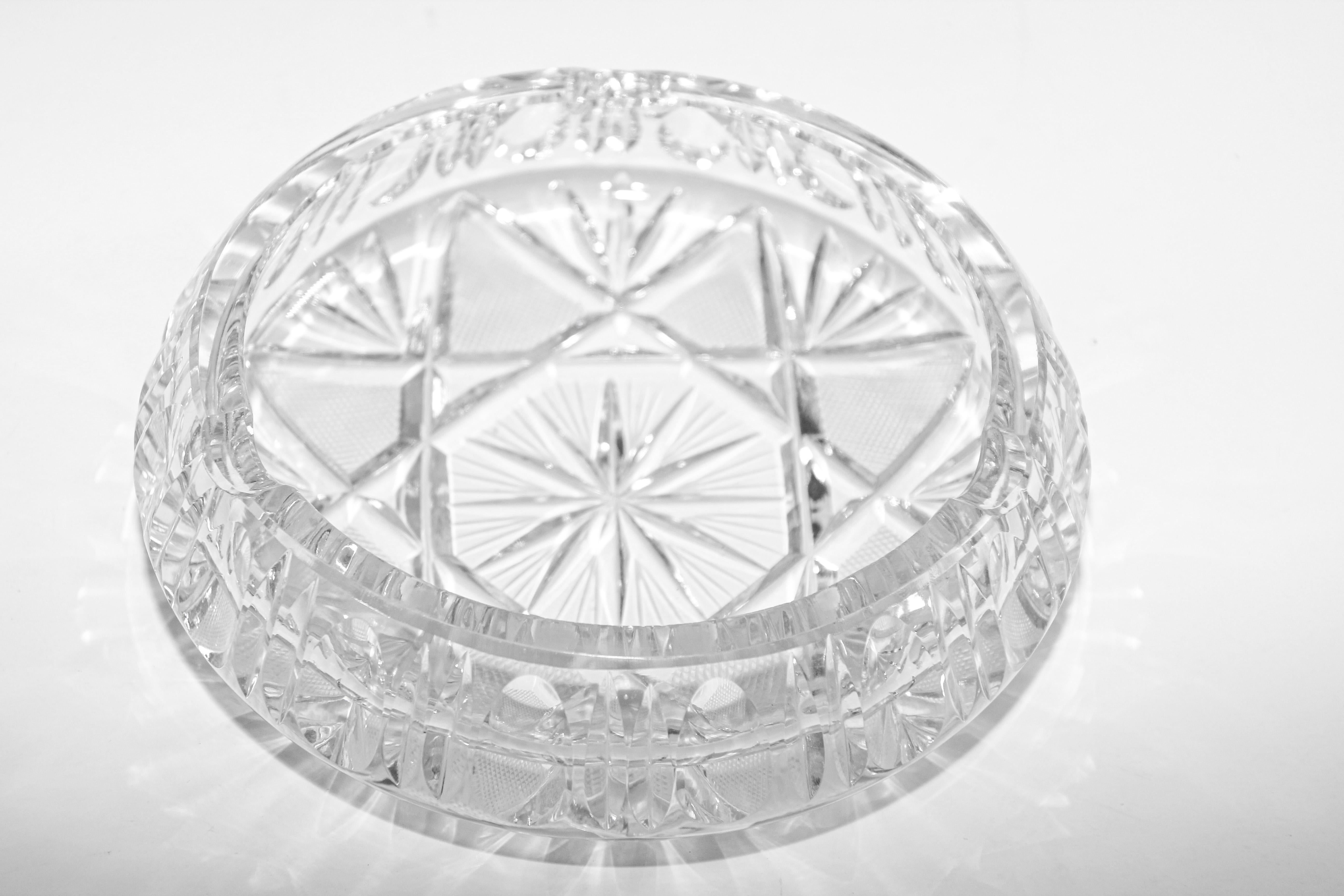 Vintage Cut Crystal Glass Ashtray, Italy, 1960s In Good Condition For Sale In North Hollywood, CA