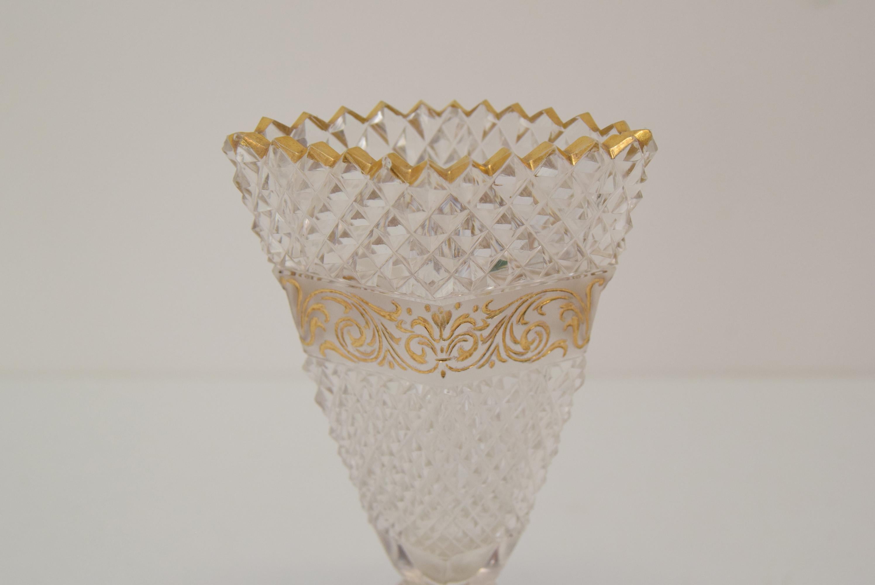 Vintage Cut Crystal Glass Cup, Glasswork Novy Bor, 1950's.  In Good Condition For Sale In Praha, CZ