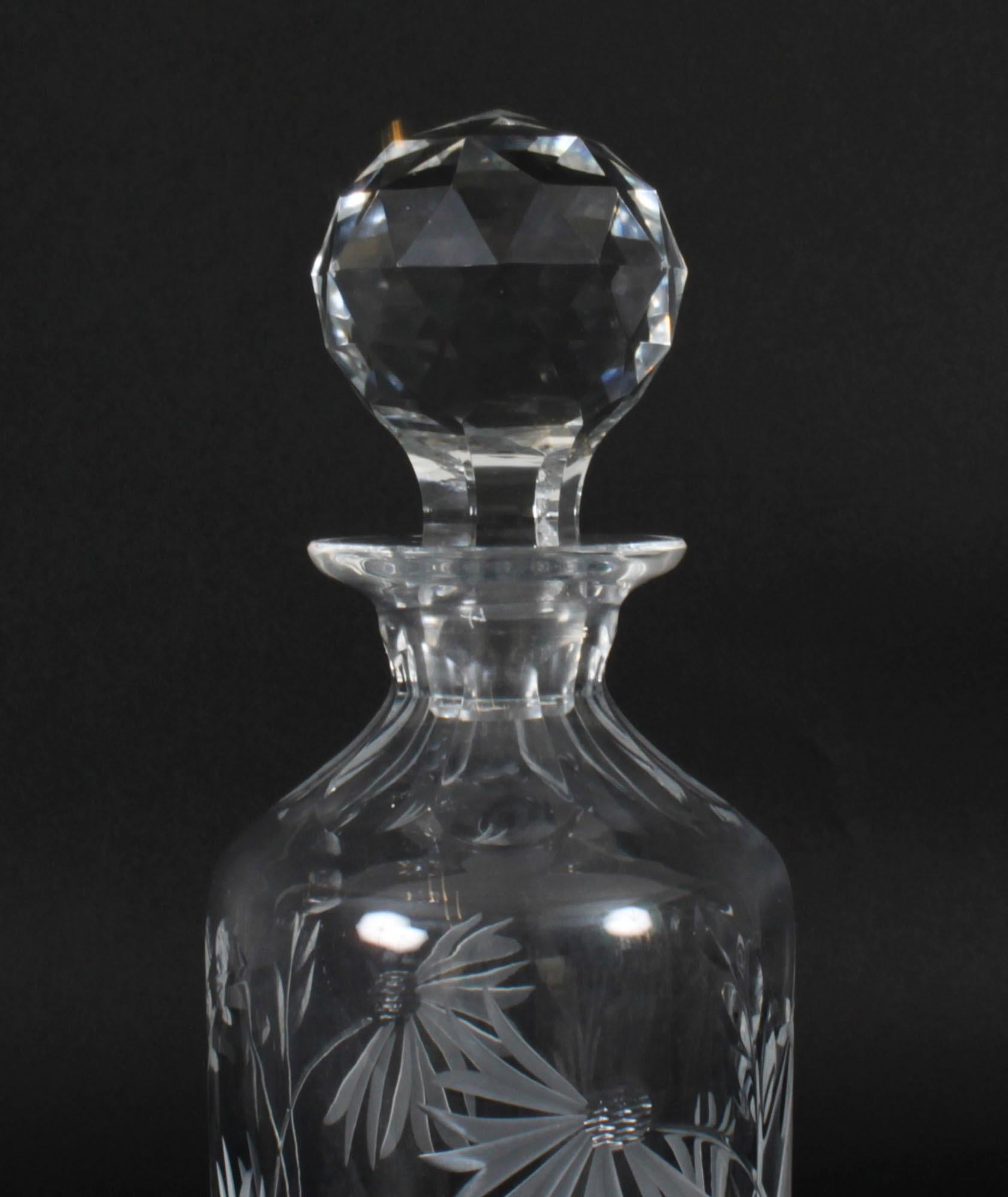 Decantador vintage de cristal tallado Inglés en venta