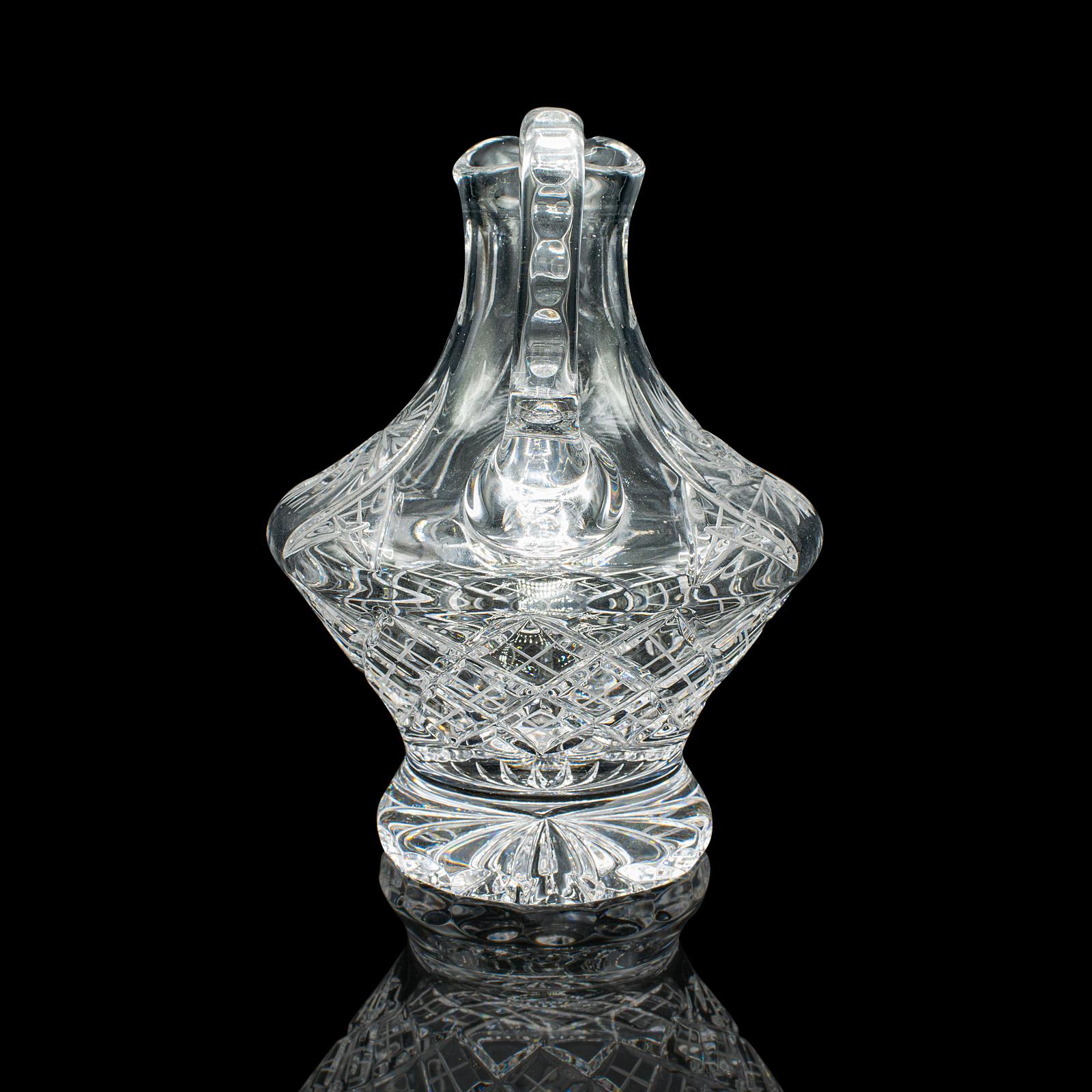 Britannique Aquarelle à whisky vintage en cristal taillé, anglaise, milieu du siècle dernier, aiguière verseuse, vers 1950 en vente