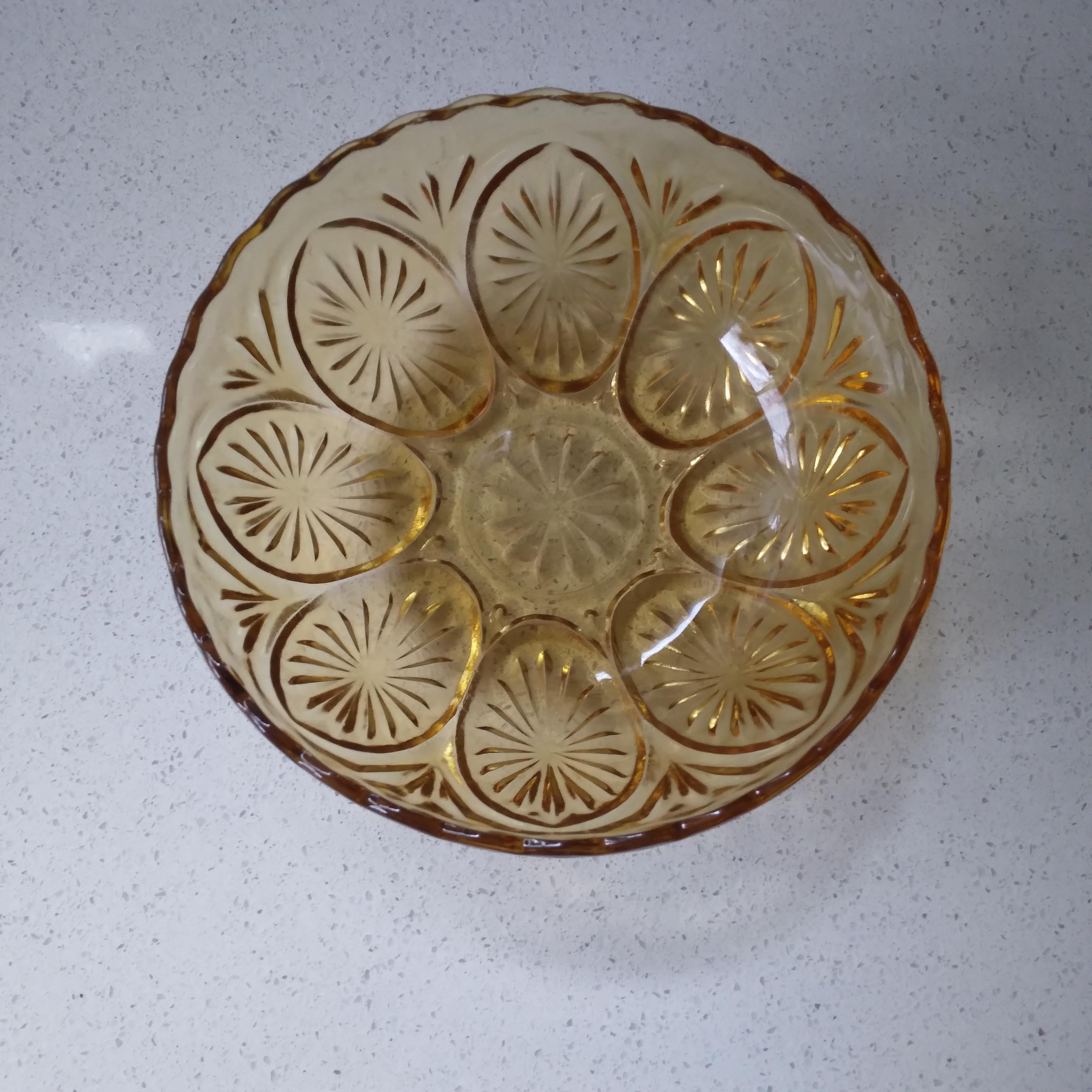 Mid-Century Modern Bol vintage en verre taillé de couleur ambre avec motif en étoile en vente