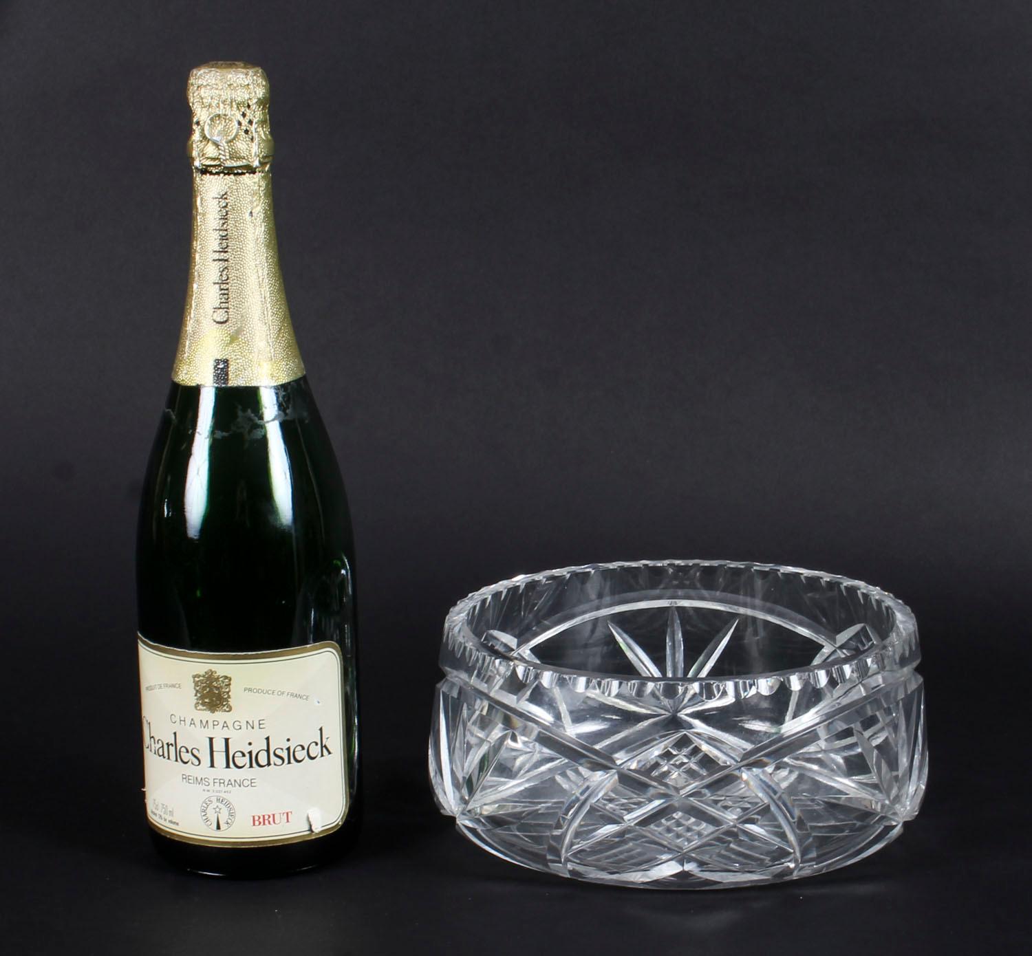 Vintage Cut Glass Crystal Bowl 20th Century For Sale 7