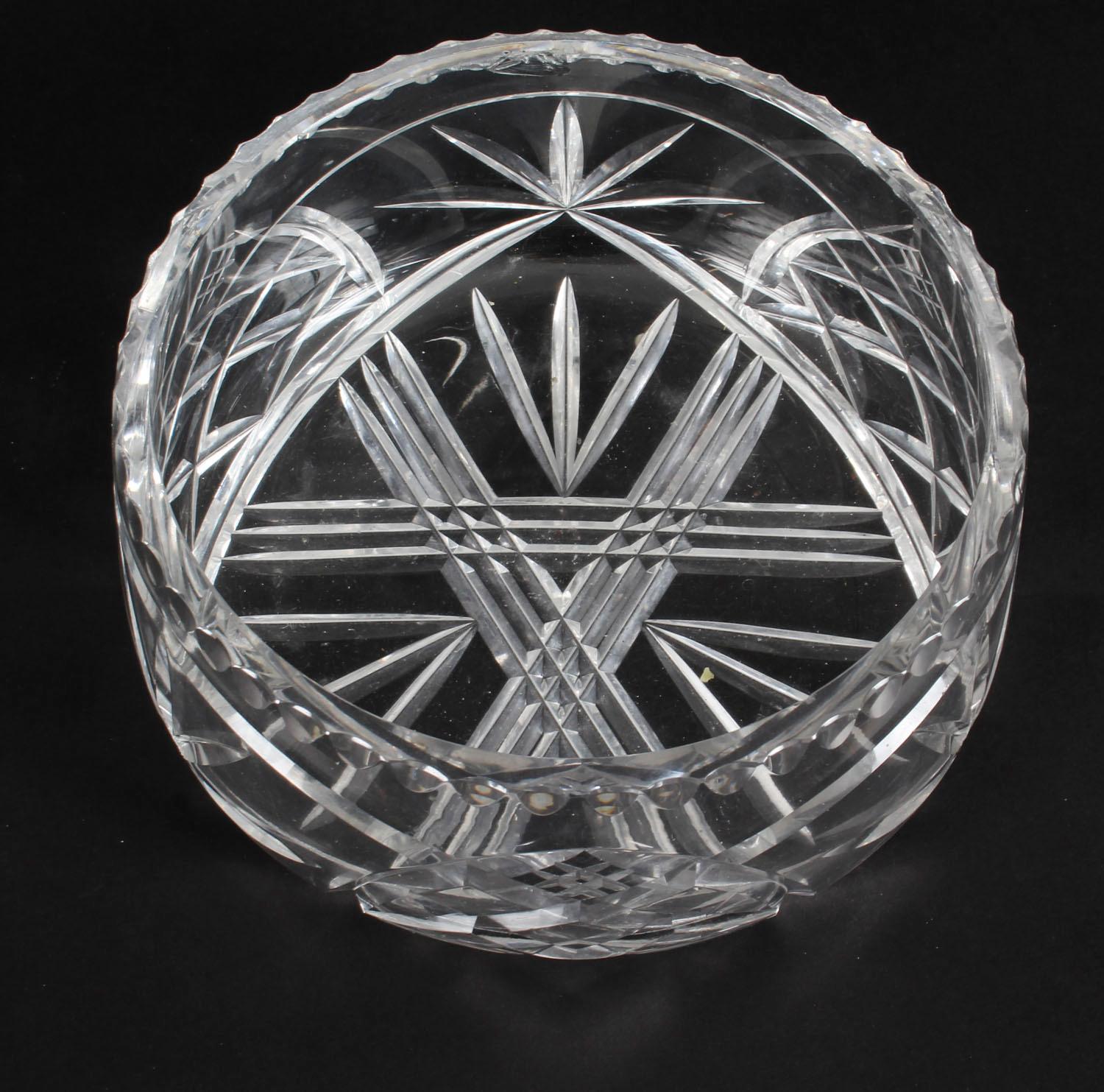 Vintage Cut Glass Crystal Bowl 20th Century For Sale 4