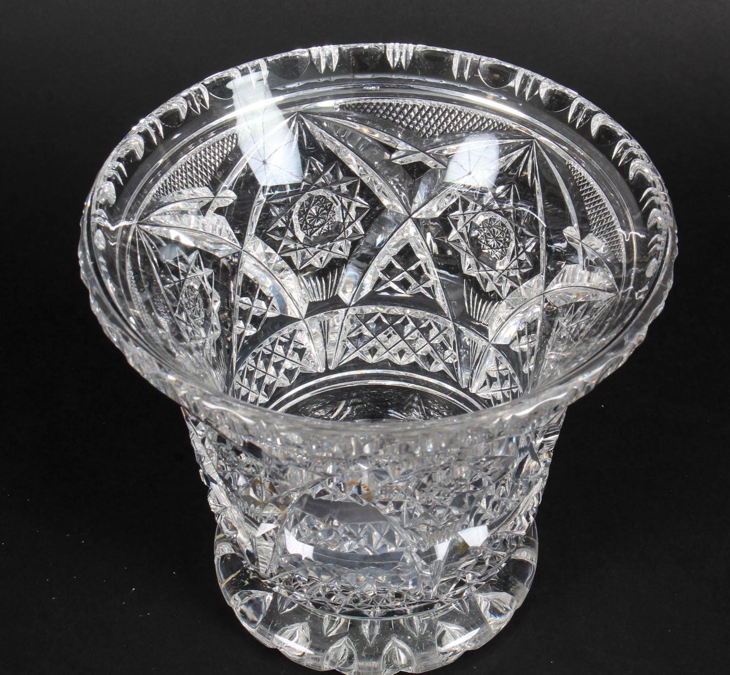 Jarrón vintage de cristal tallado, mediados del siglo XX en venta 8