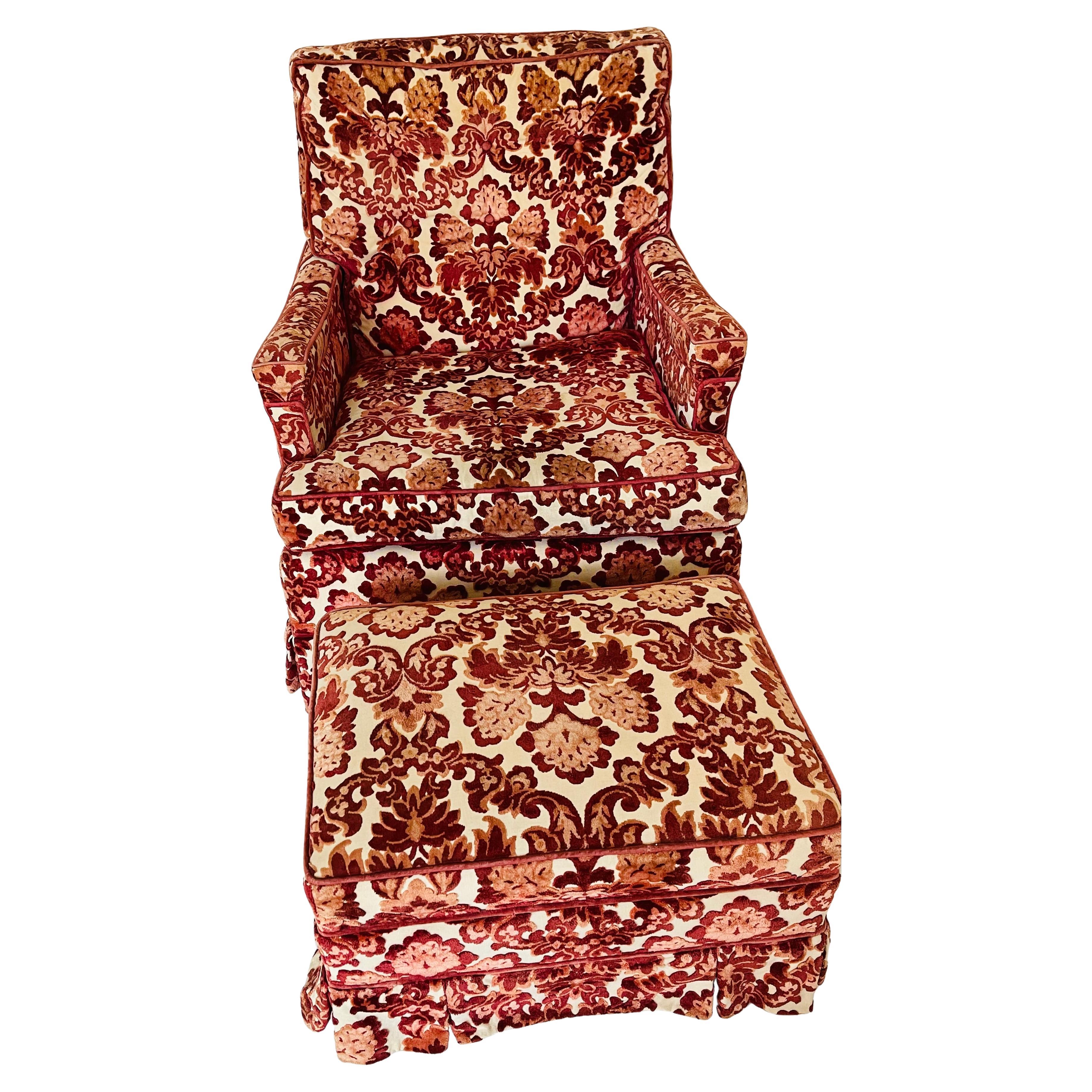 Vintage Cut Samt Clubsessel mit Ottomane Burgund im Angebot
