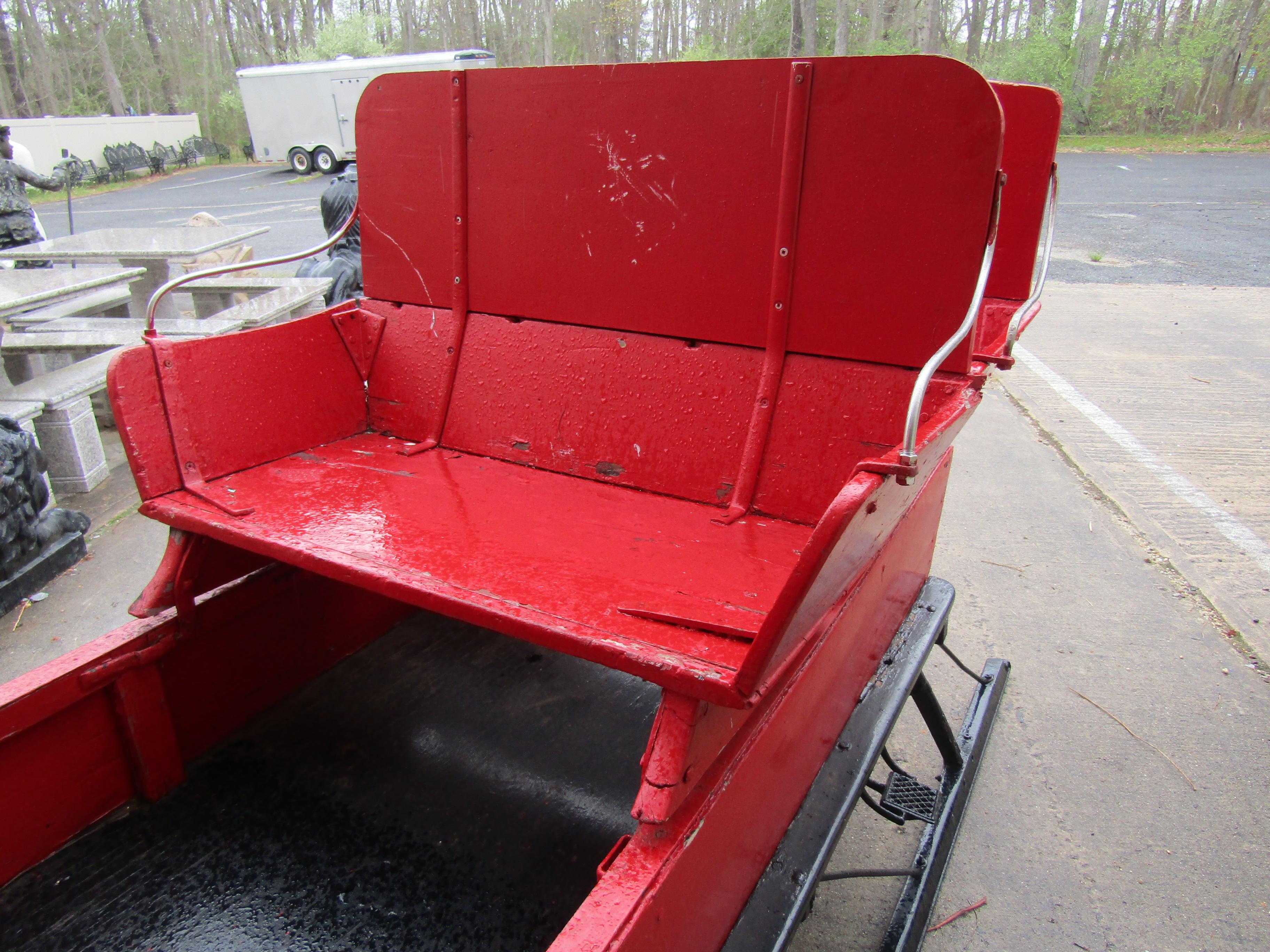 Vintage Cutter Sleigh In Fair Condition In Brooklyn, NY