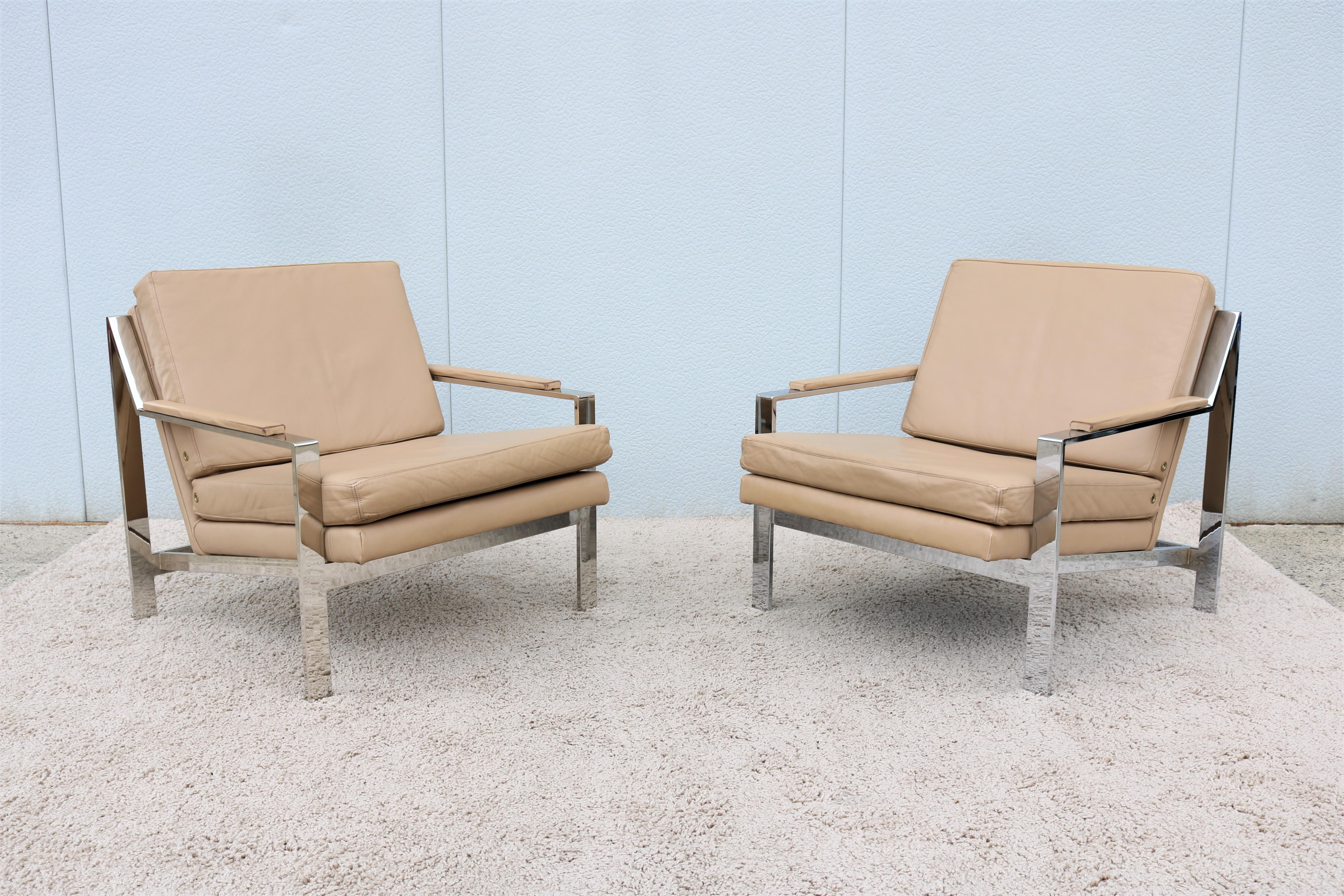 Mid-Century Modern Vintage Cy Mann Leather and Chrome Lounge Chairs in Milo Baughman Style, a Pair For Sale