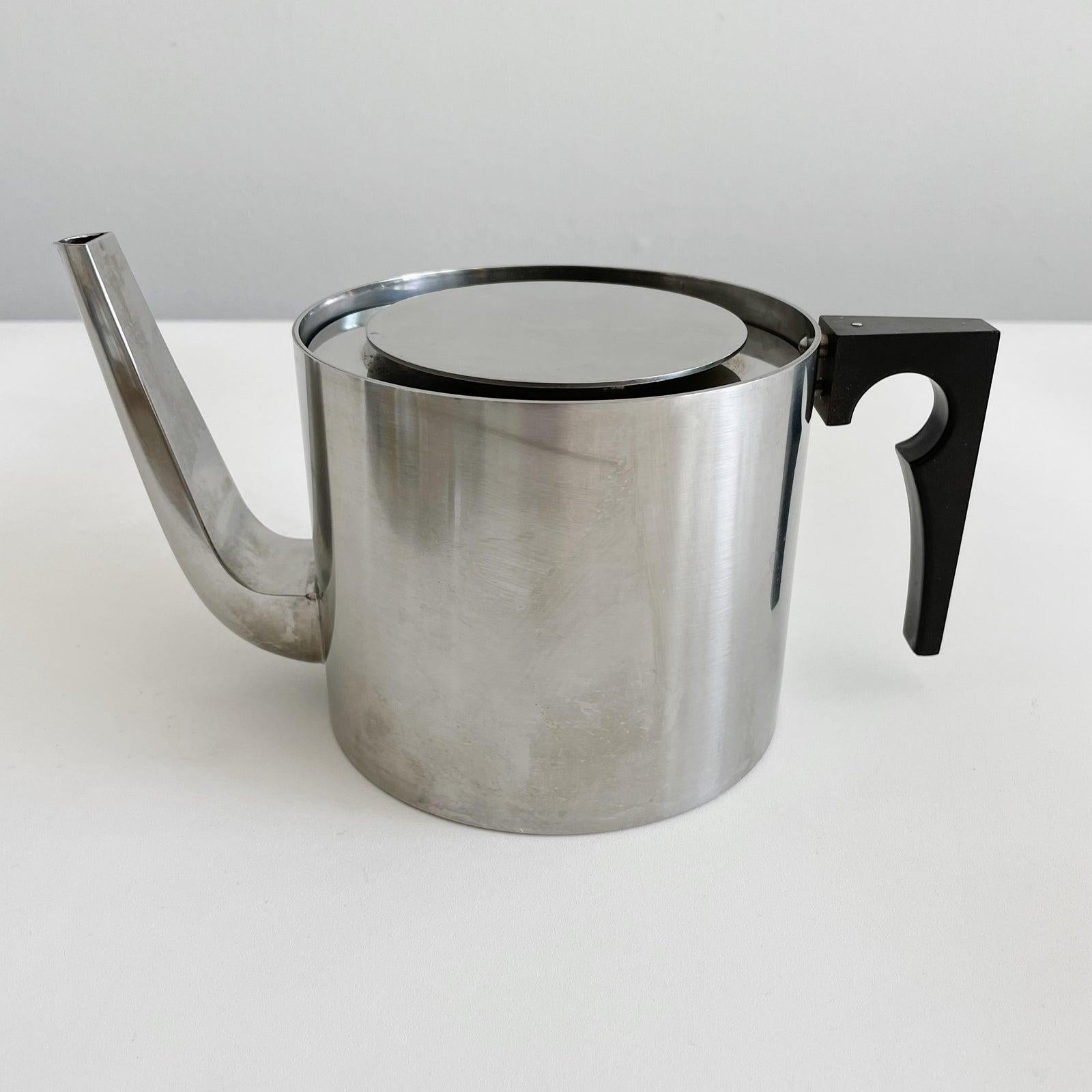 Polished Vintage Cylinda Line Coffee / Tea Set by Arne Jacobsen for Stelton