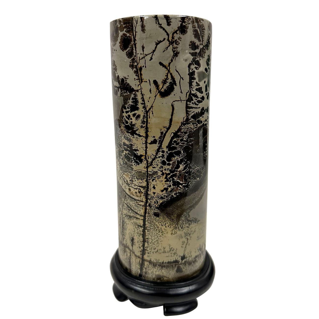 Exportation chinoise  Vintage Cylindrical Picture Jasper Tower on Wood Stand More Views  Cyli Vintage en vente