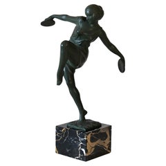 Sculpture Art Déco française ancienne d'une danseuse cymbale, par Fayral pour Max Le Verrier