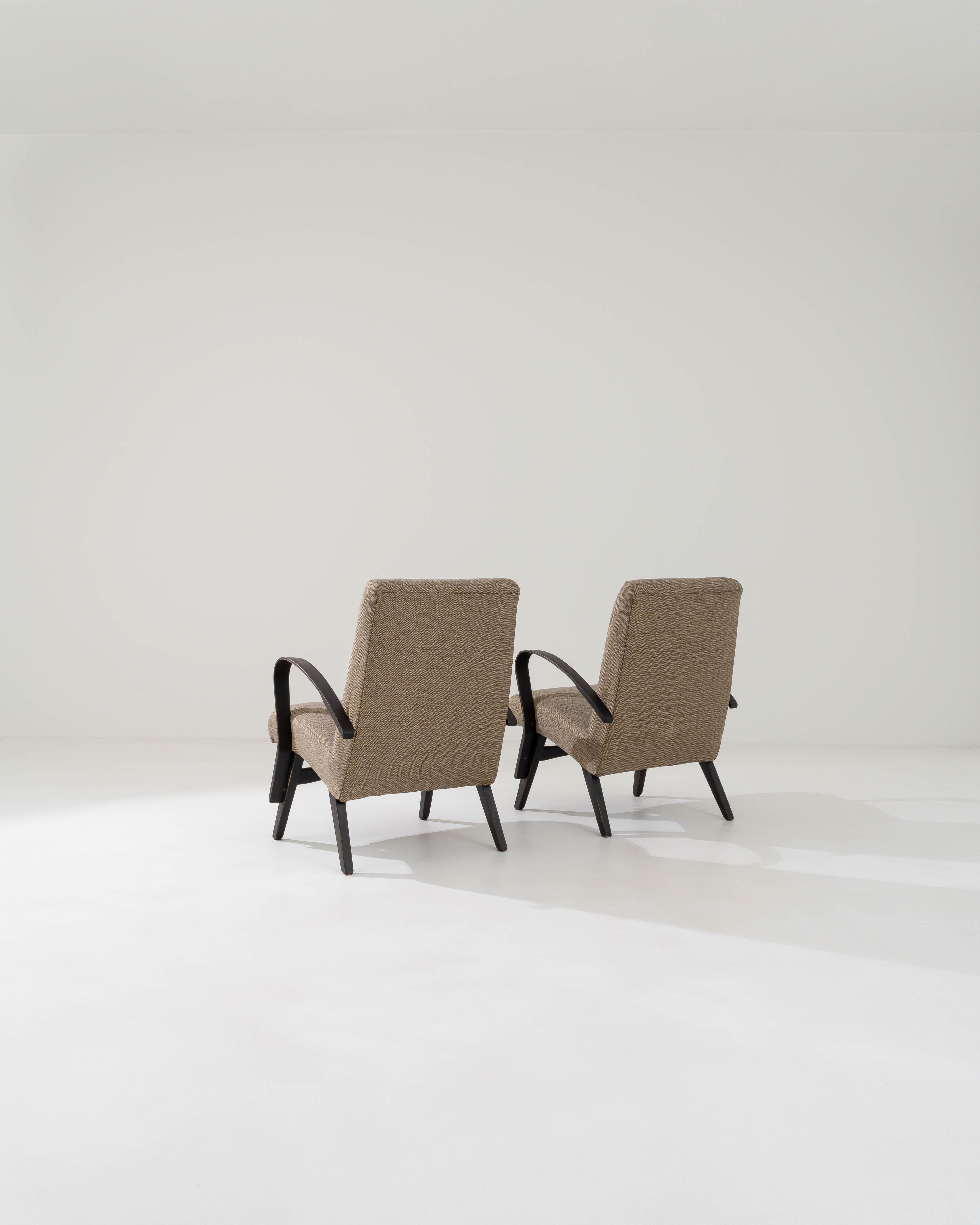 Vintage Czech Armchairs by Tatra, A Pair For Sale 5
