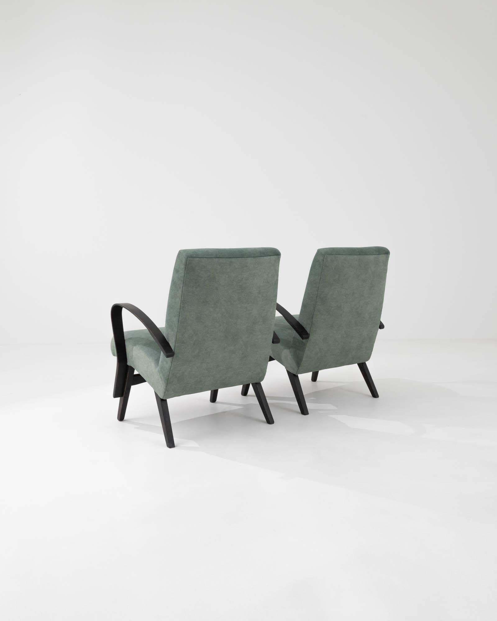 Vintage Czech Armchairs by Tatra, A Pair For Sale 1