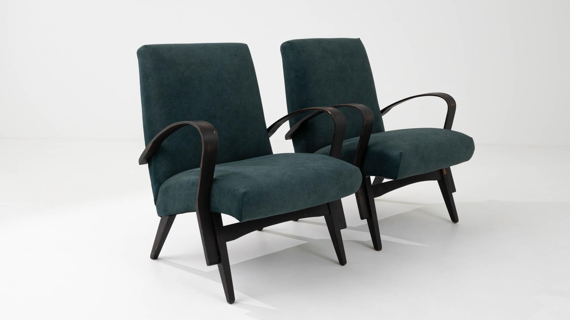 Vintage Czech Armchairs by Tatra, A Pair For Sale 3
