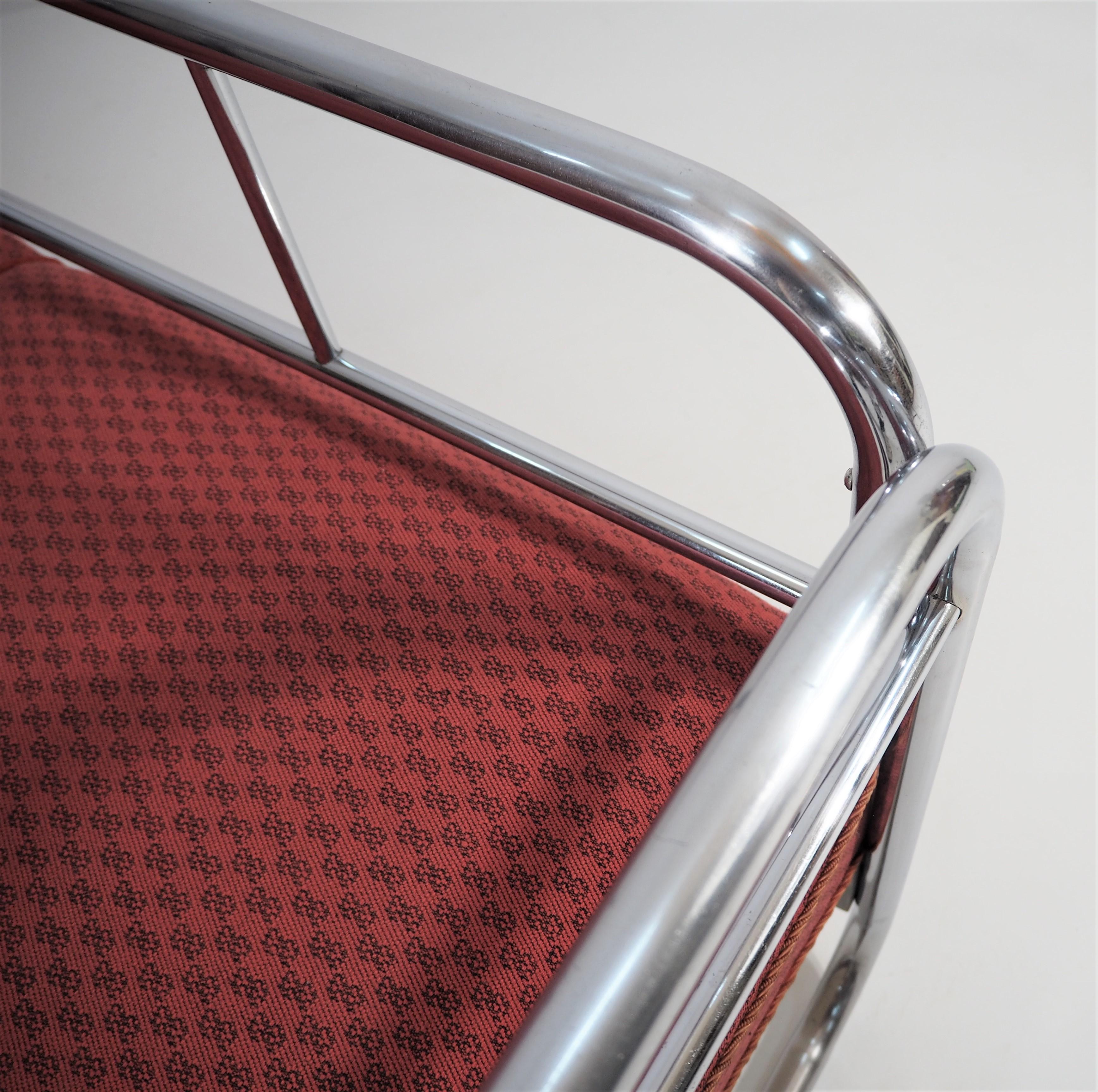 This original sofa was produced by Robert Slezák during the 1950s. The original condition has not been carried out any renovation. Slight abrasions associated with age and use.
  
