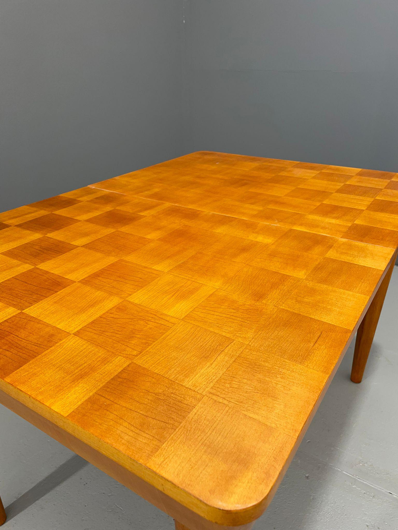 Vintage Czech Dining Table by Jindřich Halabala – Expandable, 1940s Mid-Century en vente 9