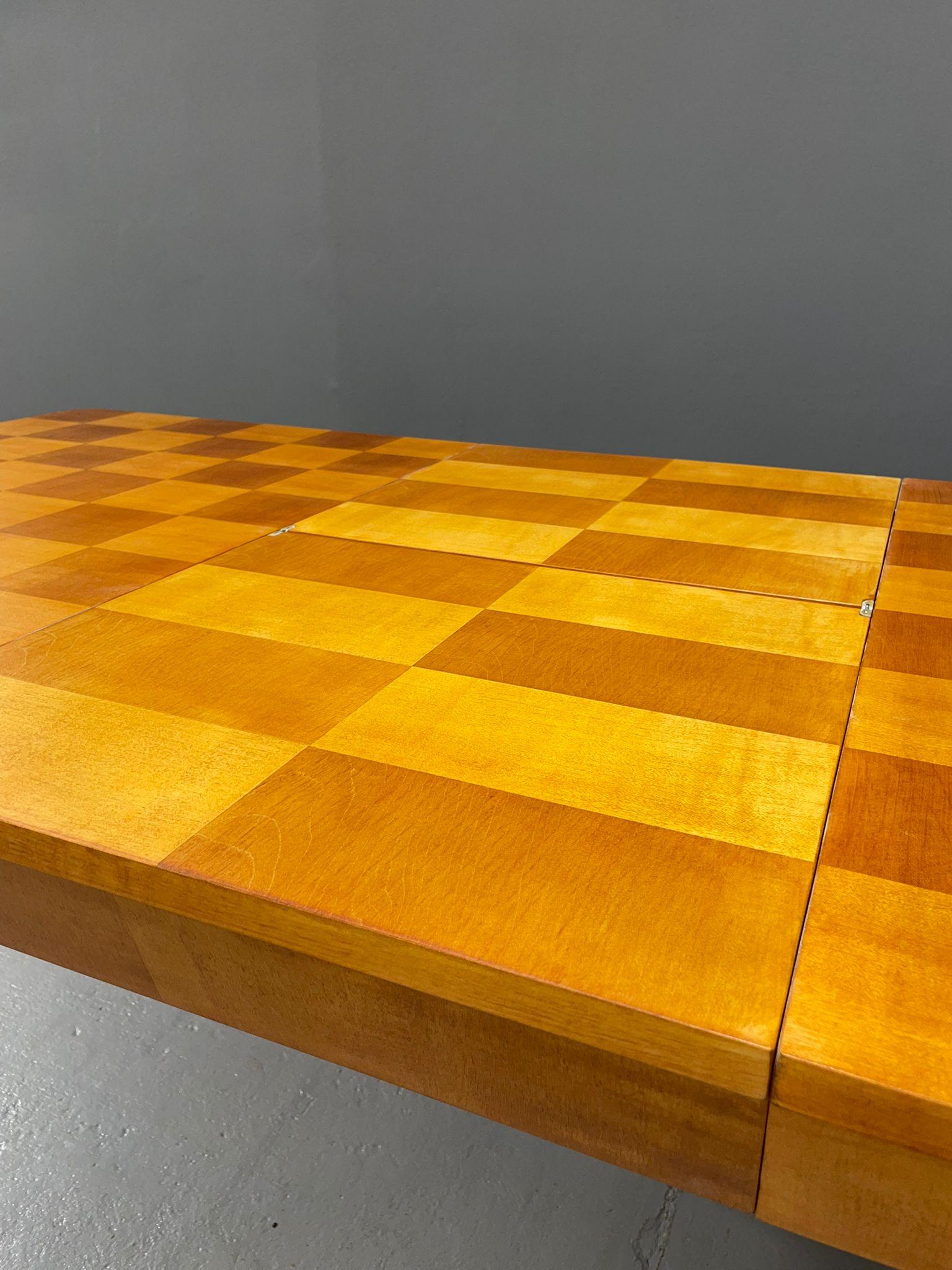 Vintage Czech Dining Table by Jindřich Halabala – Expandable, 1940s Mid-Century Excellent état - En vente à Prague 8, CZ