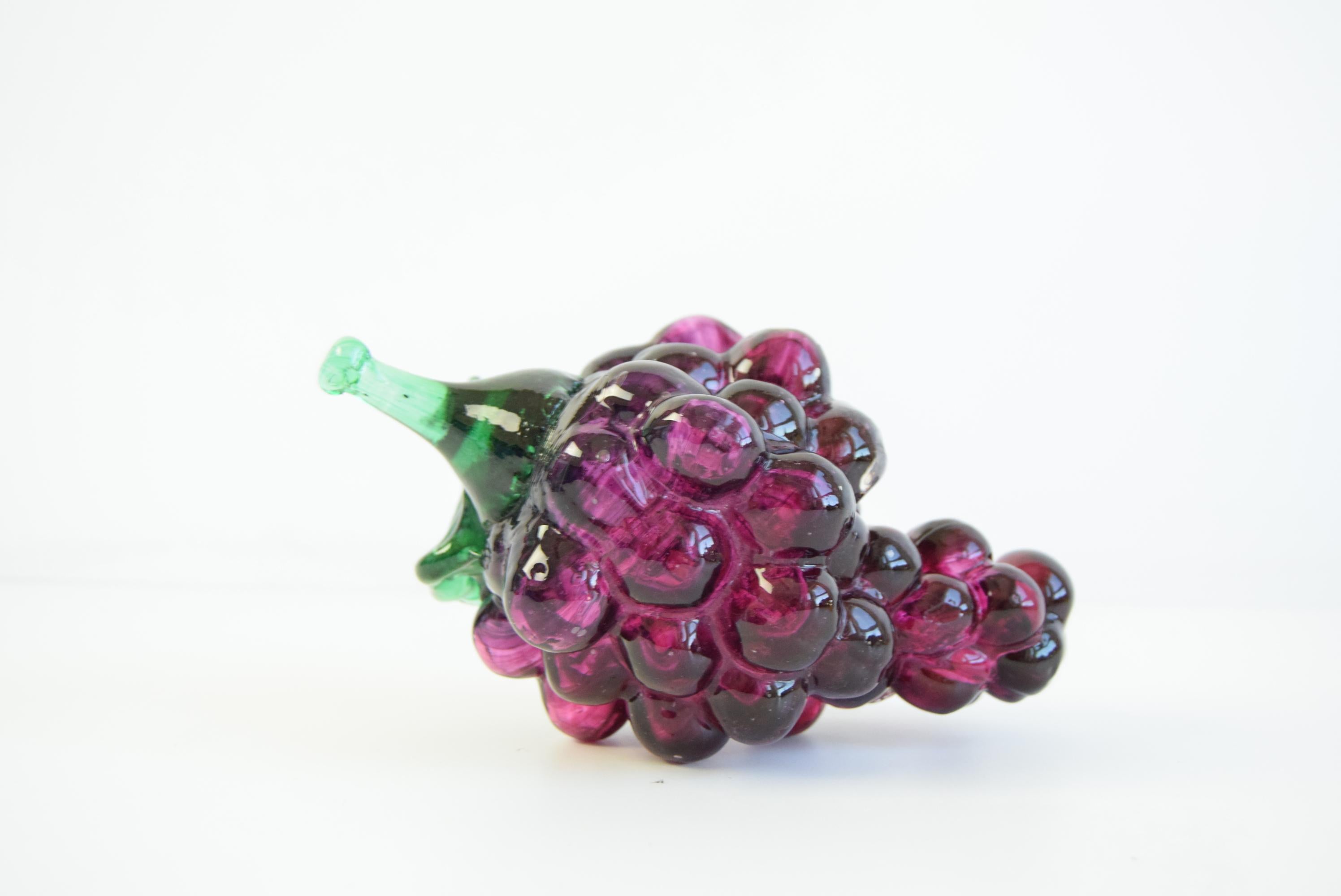 Tschechische Trauben-Cluster-Skulptur aus tschechischem Glas, mundgeblasenes Kunstglas, 1970er Jahre im Zustand „Gut“ im Angebot in Praha, CZ