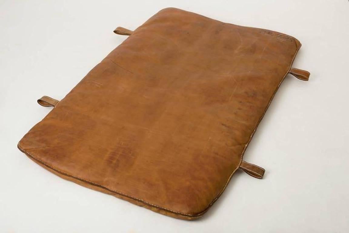 Vintage Czech Leather Gym Mat In Excellent Condition In Chicago, IL