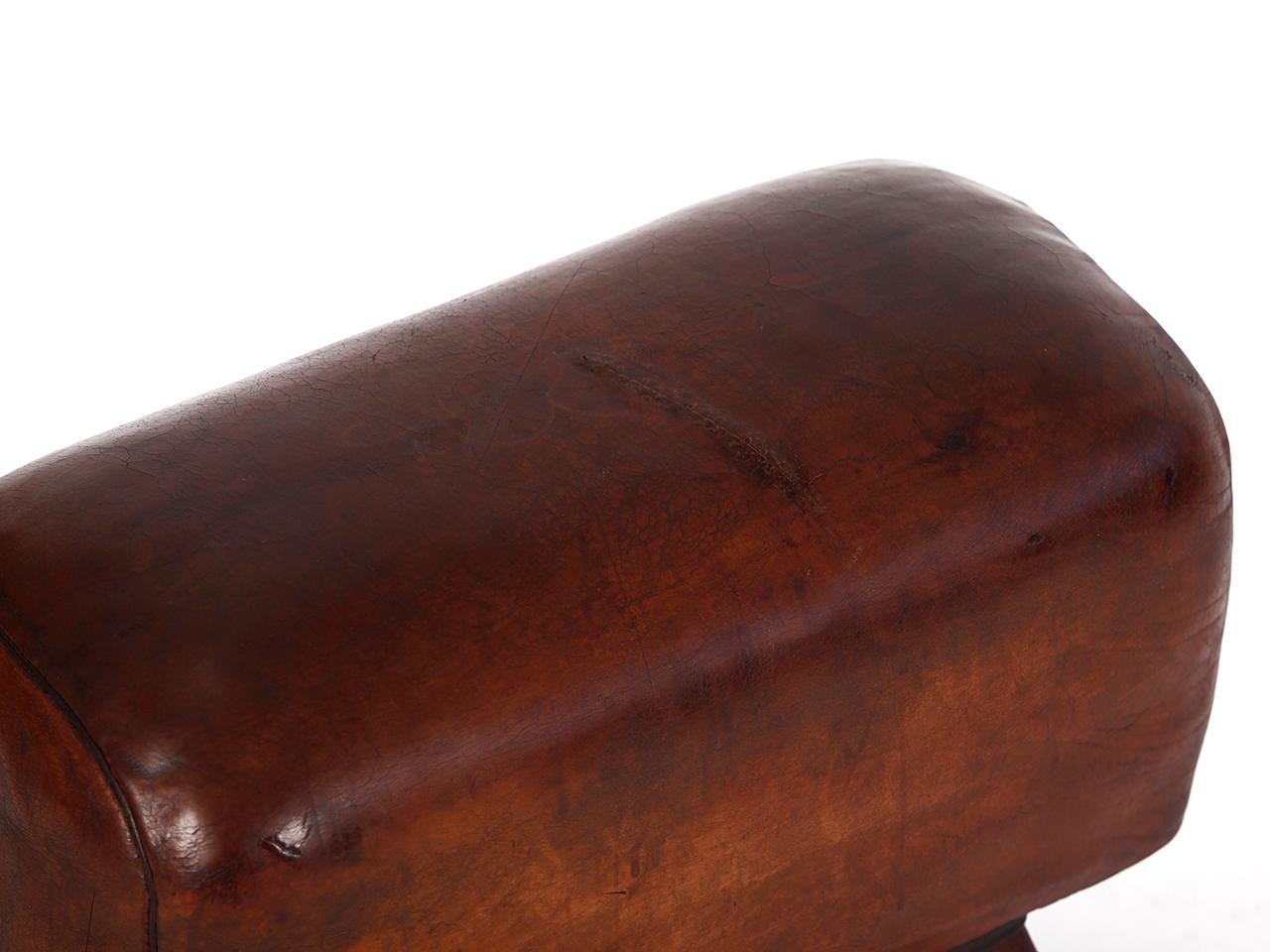 Tschechische Gymnastik-Hockerbank aus Leder, Vintage, Pommelpferd, Top, 1930er Jahre im Angebot 3