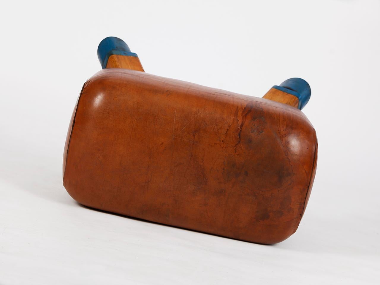 Vintage Czech Leather Gym Stool Bench Pommel Horse Drukov, 1950s In Good Condition In Wien, AT