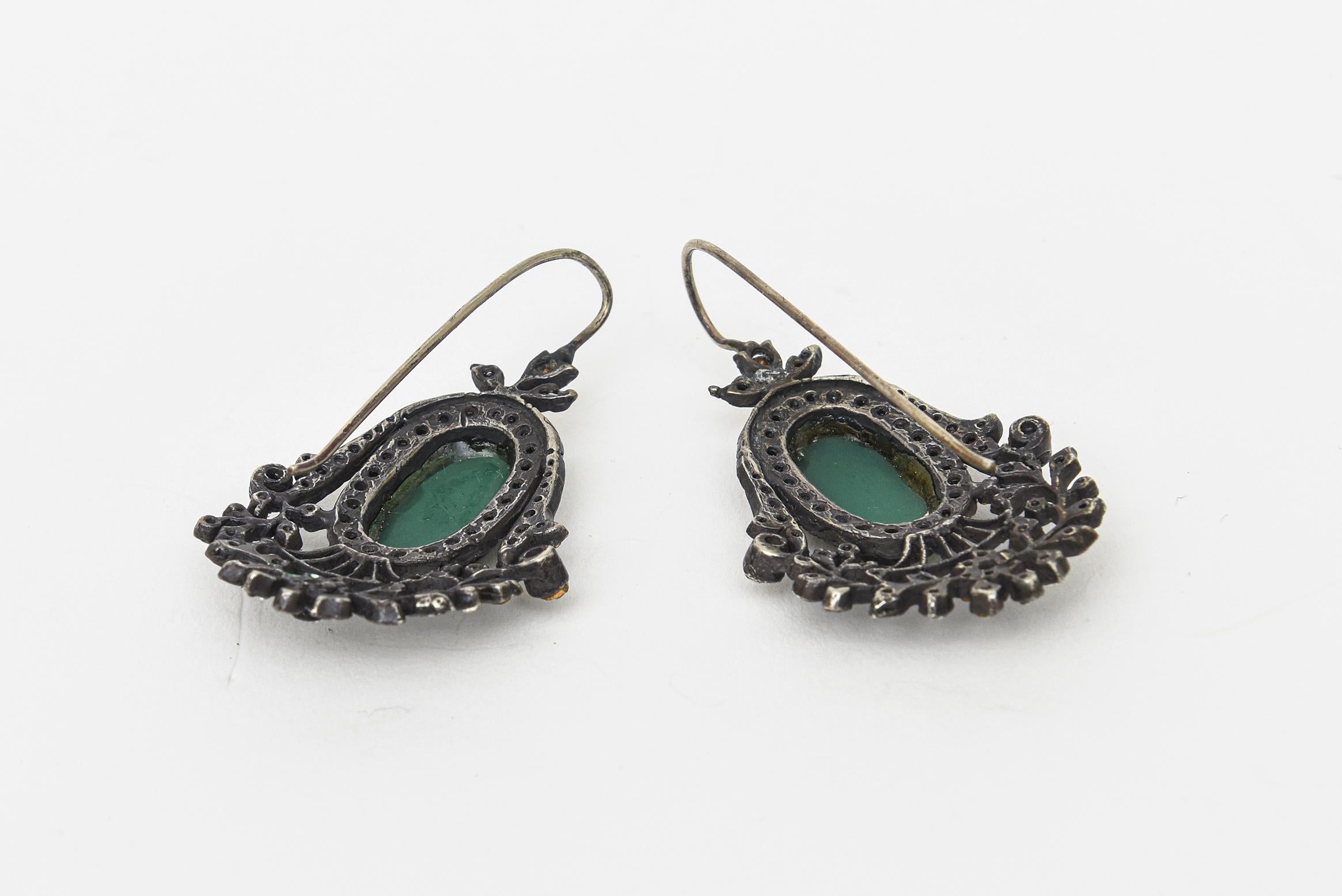 Vintage Czech Rhinestone, Rhodium, Silver, Green Glass Dangle Pierced Earrings For Sale 4