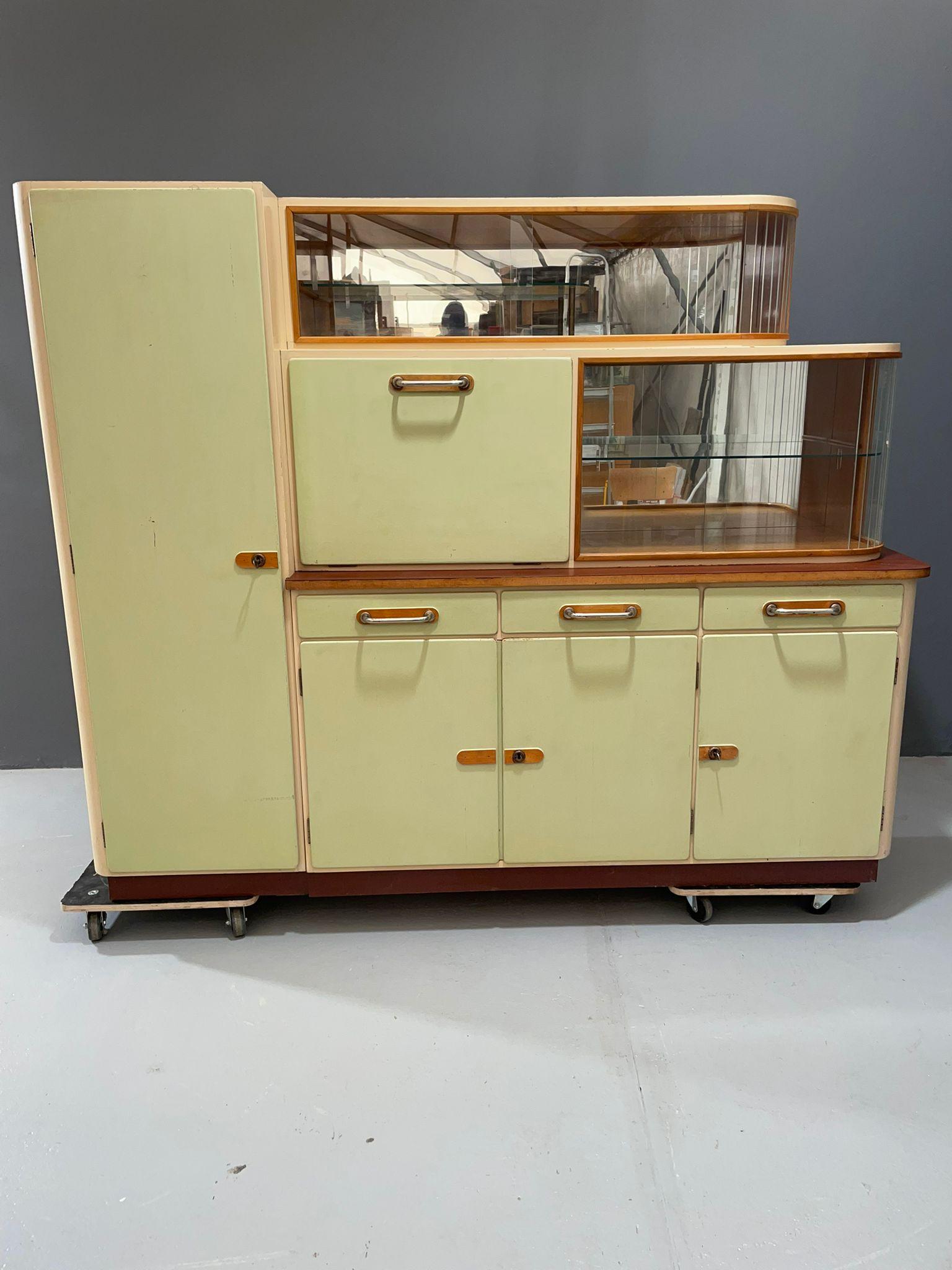 Vintage Czechoslovak Buffet Cabinet by Tatra Nábytok – 1960s Mid-Century For Sale 8