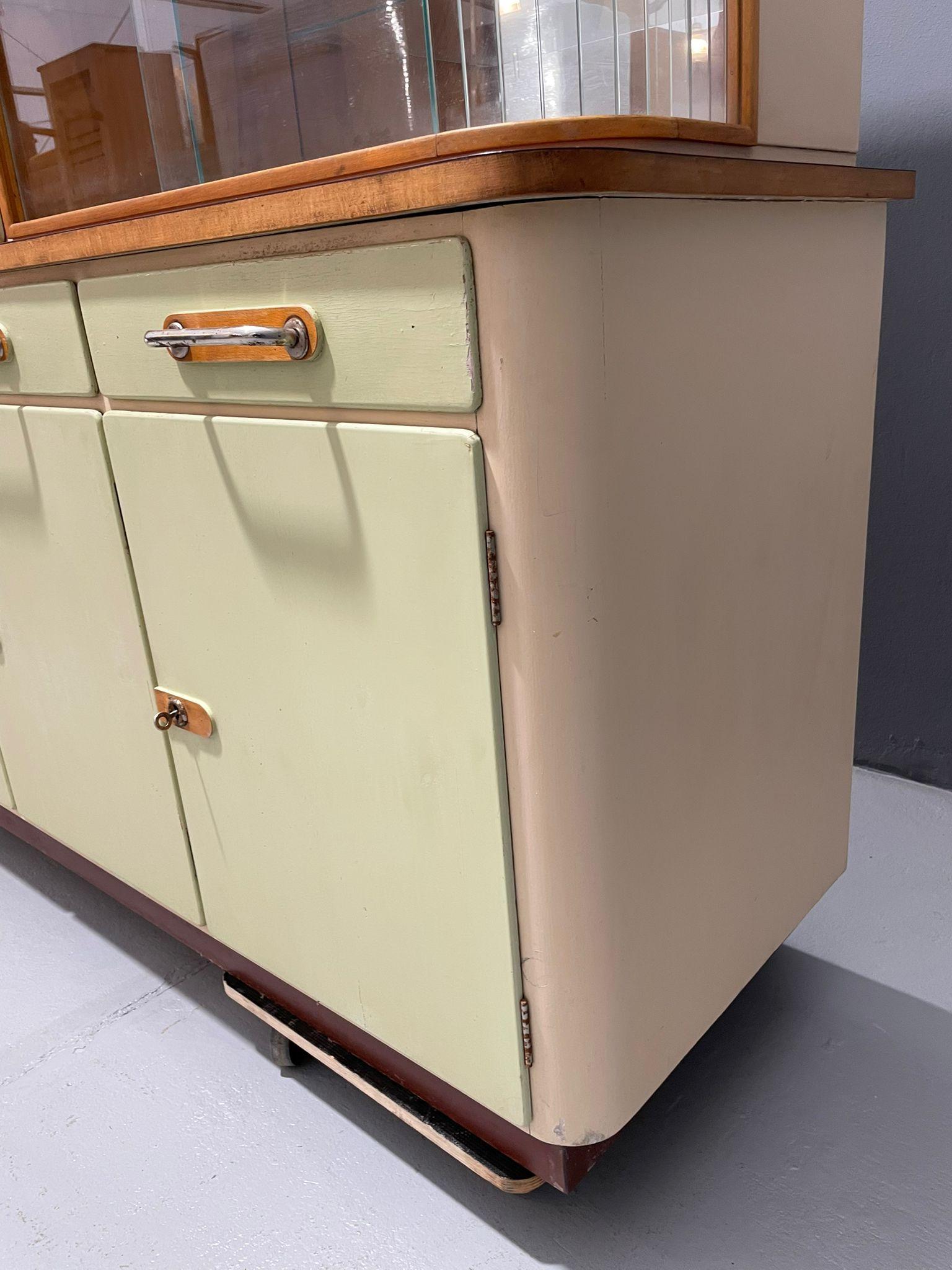 Vintage Czechoslovak Buffet Cabinet by Tatra Nábytok – 1960s Mid-Century For Sale 1